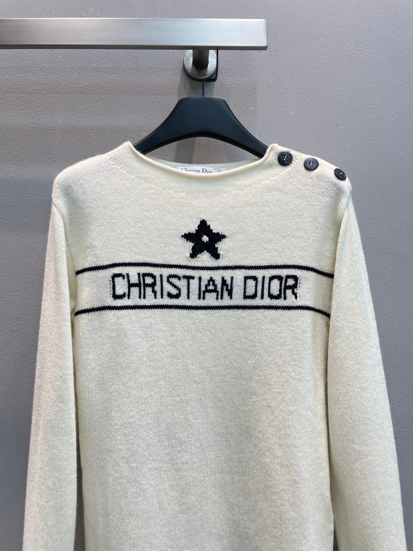 CD JUMPER