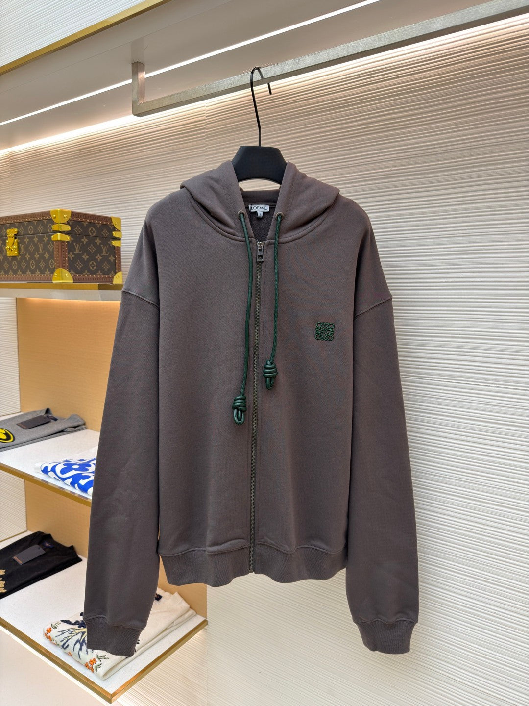 LOEW ZIP SWEATSHIRT
