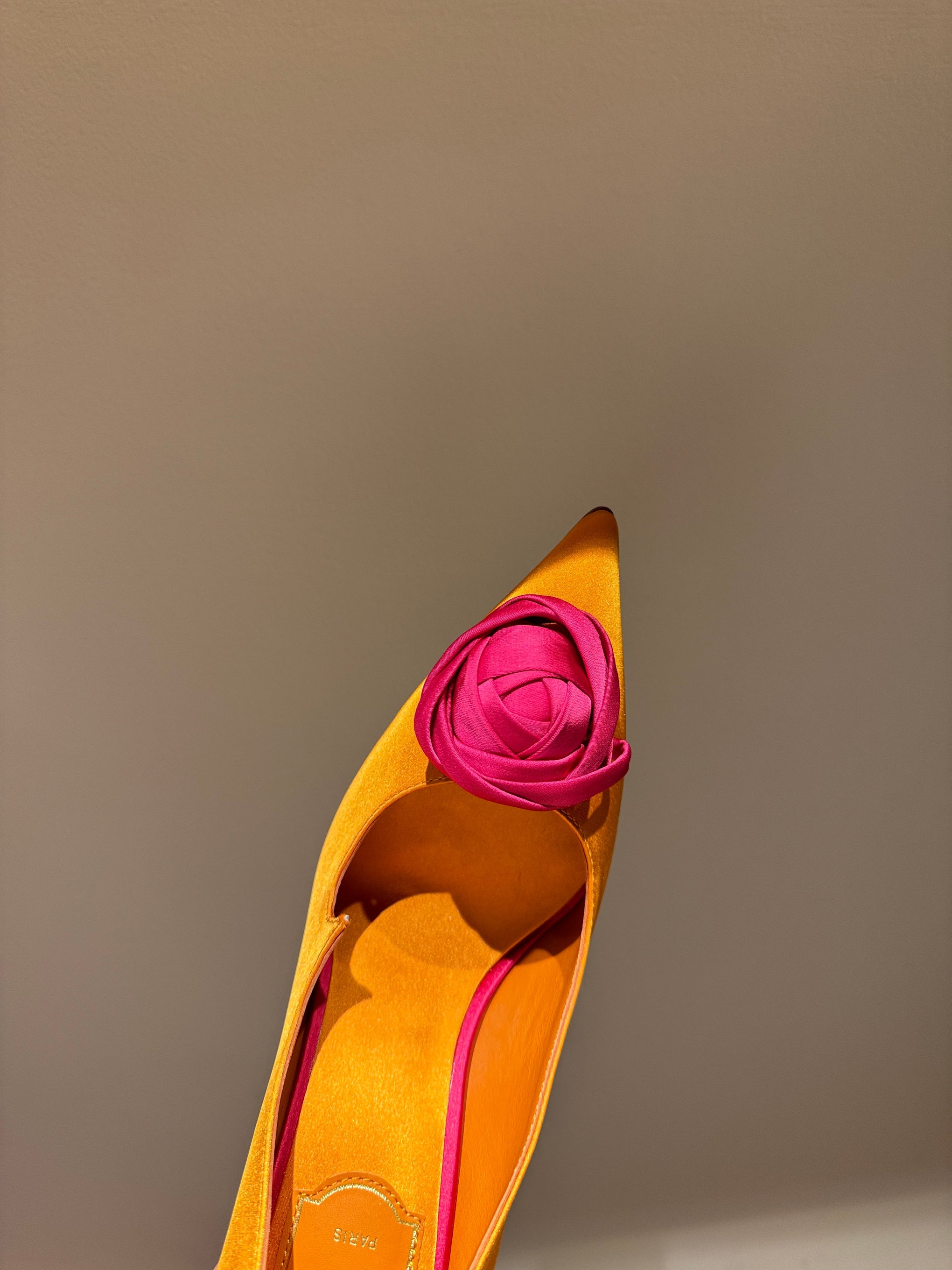 ROGER V HEELS
