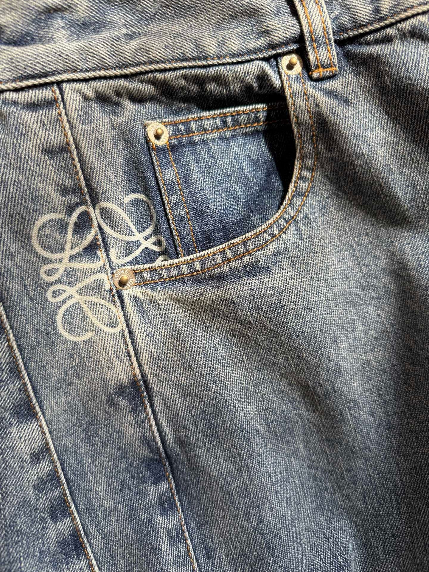 LOEW JEANS