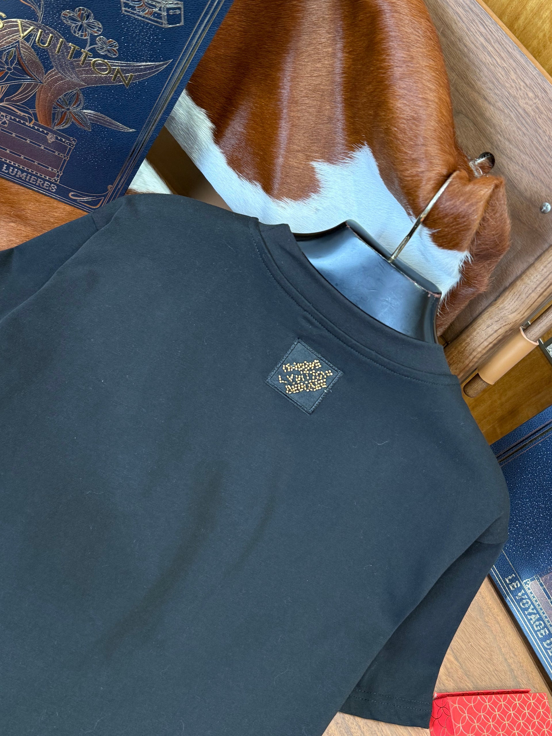 LOU T-SHIRT