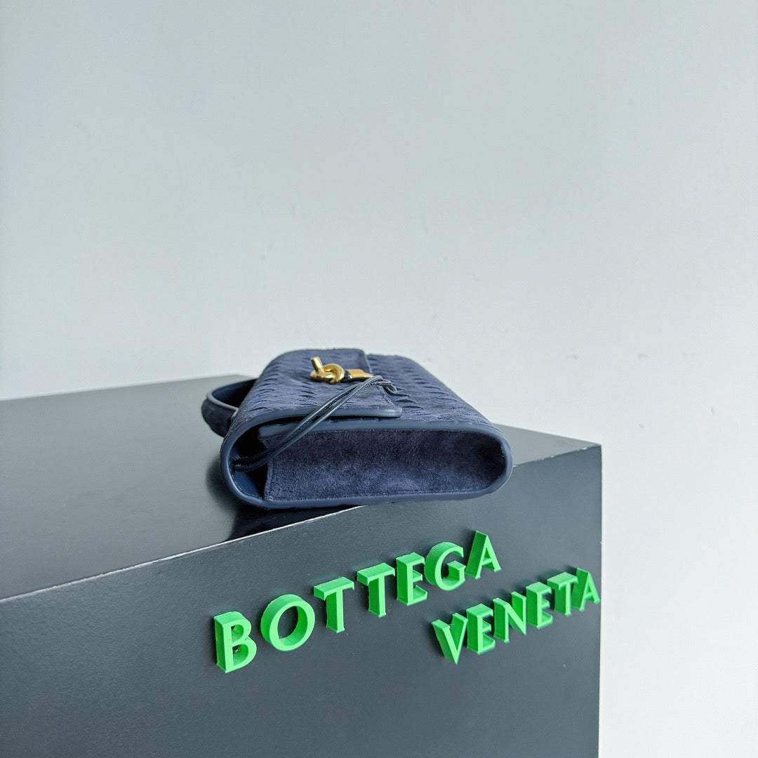 BV ANDIAMO CLUTCH