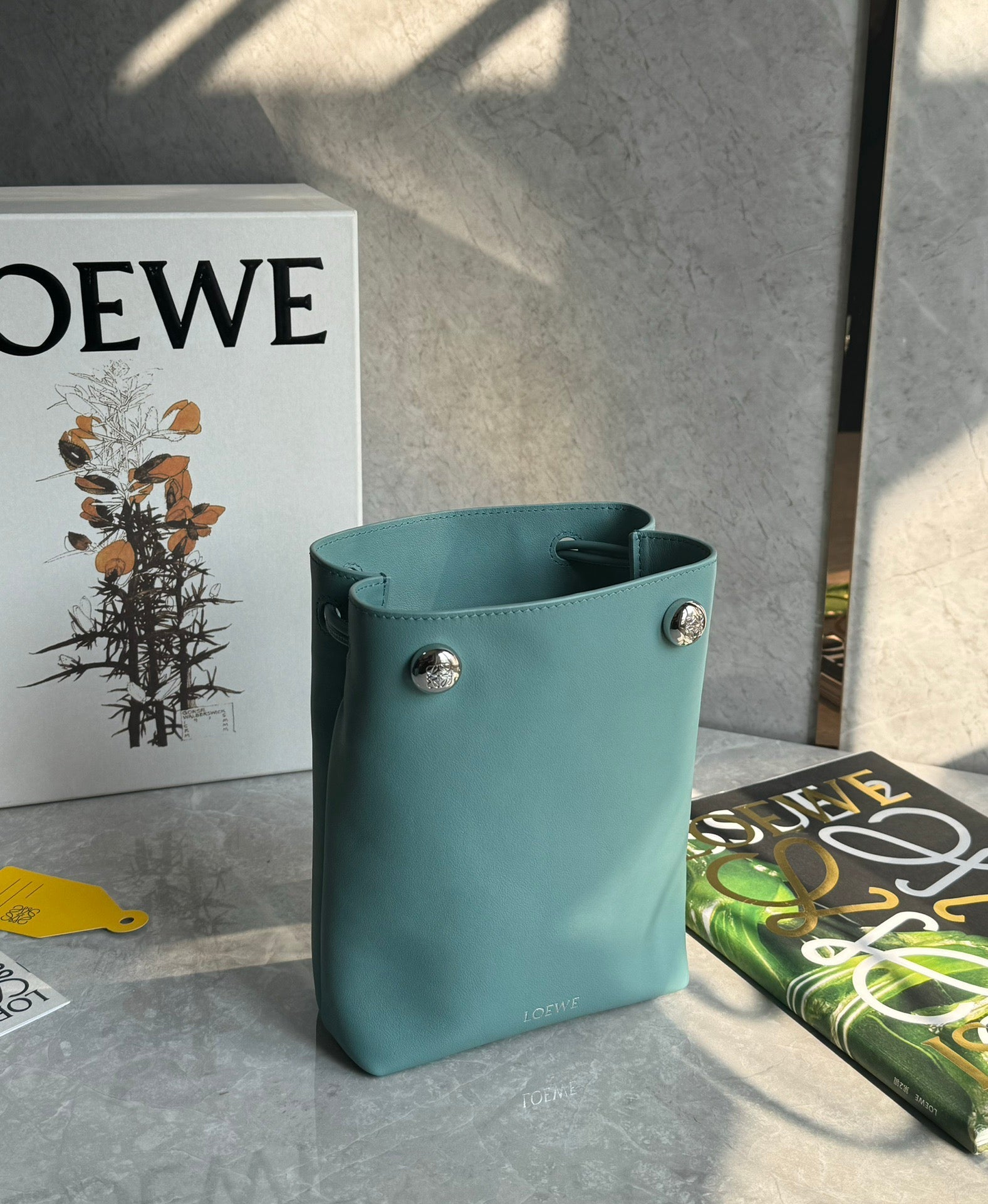 LOEW PEBBLE POUCH