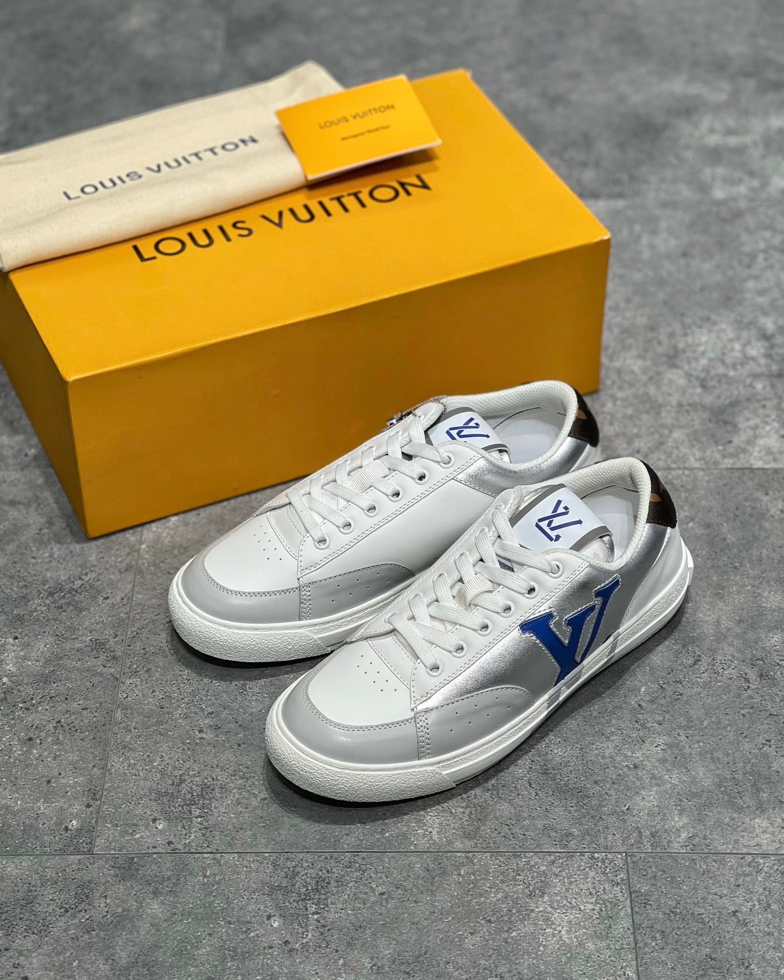 LOU TRAINERS