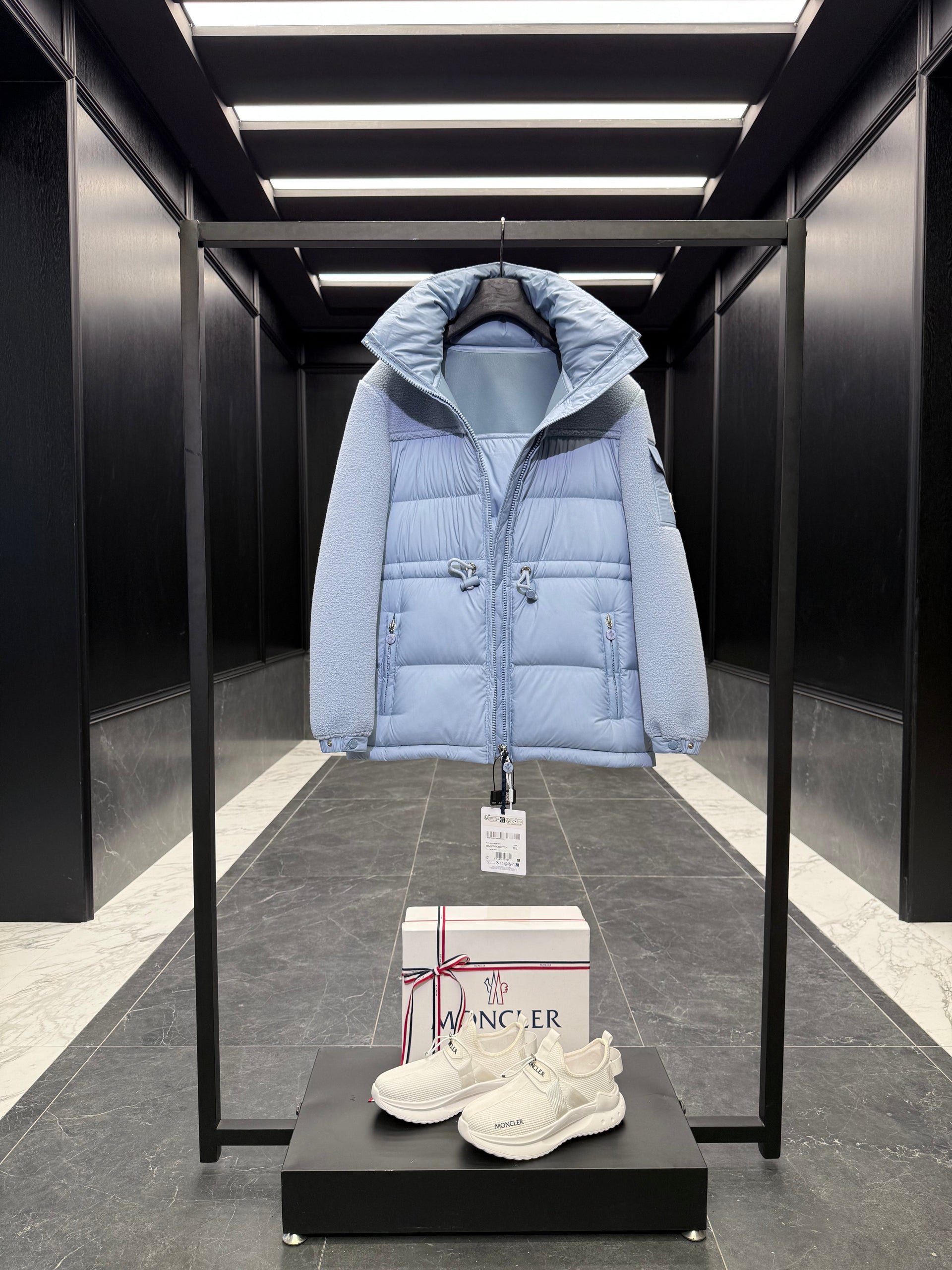 MONC ESCAUT JACKET