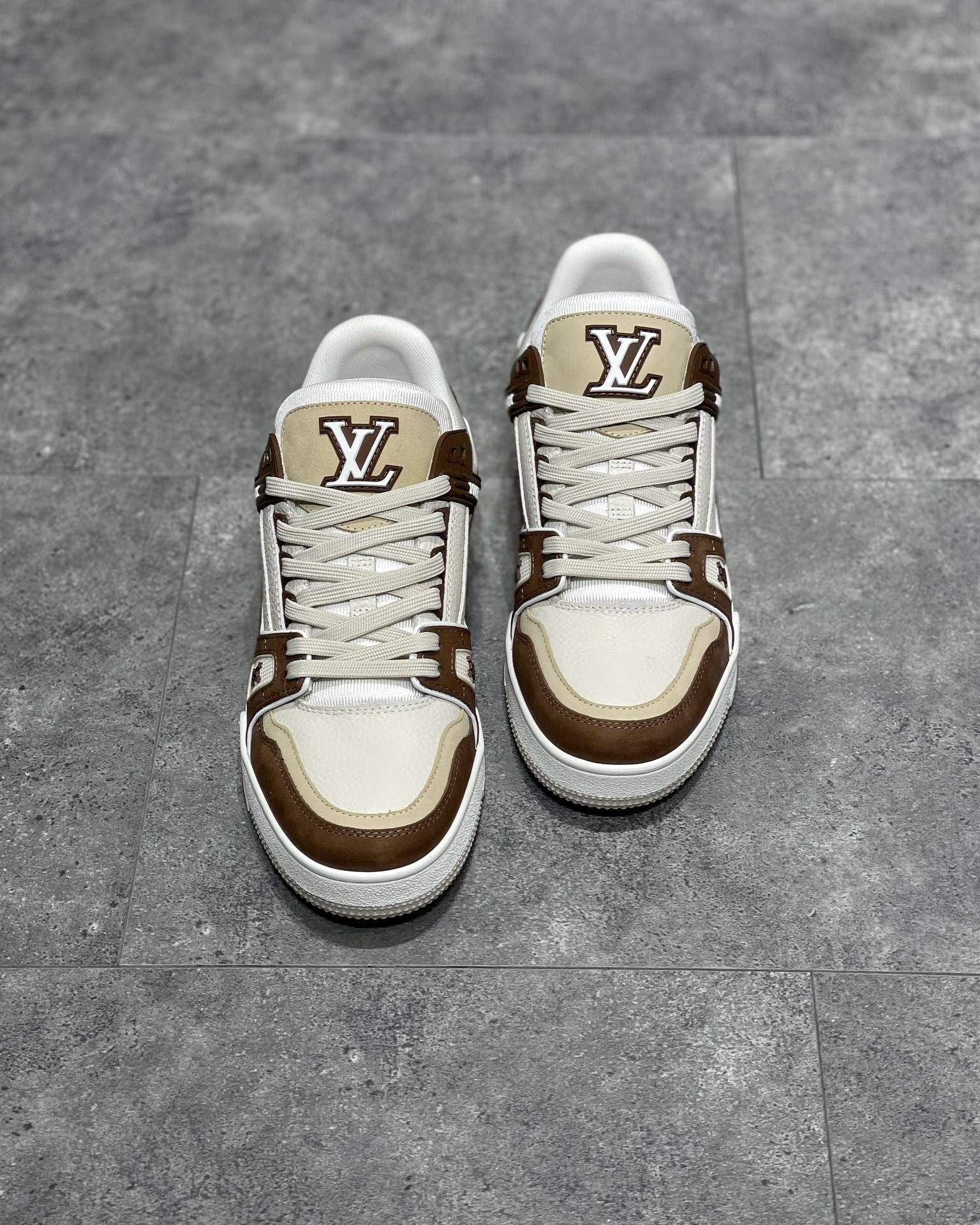 LOU TRAINERS