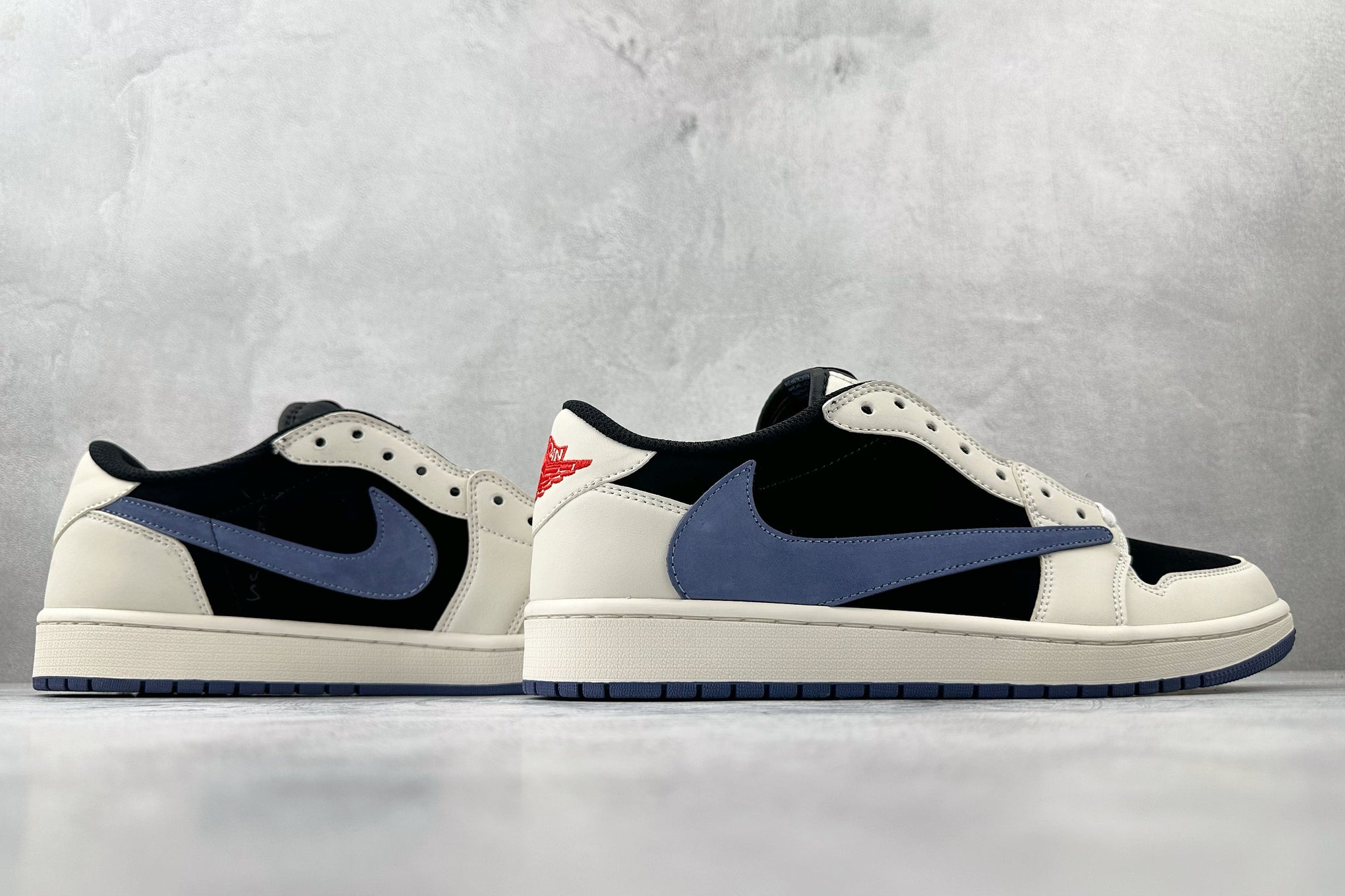 TRAVIS S x JORDAN 1 LOW