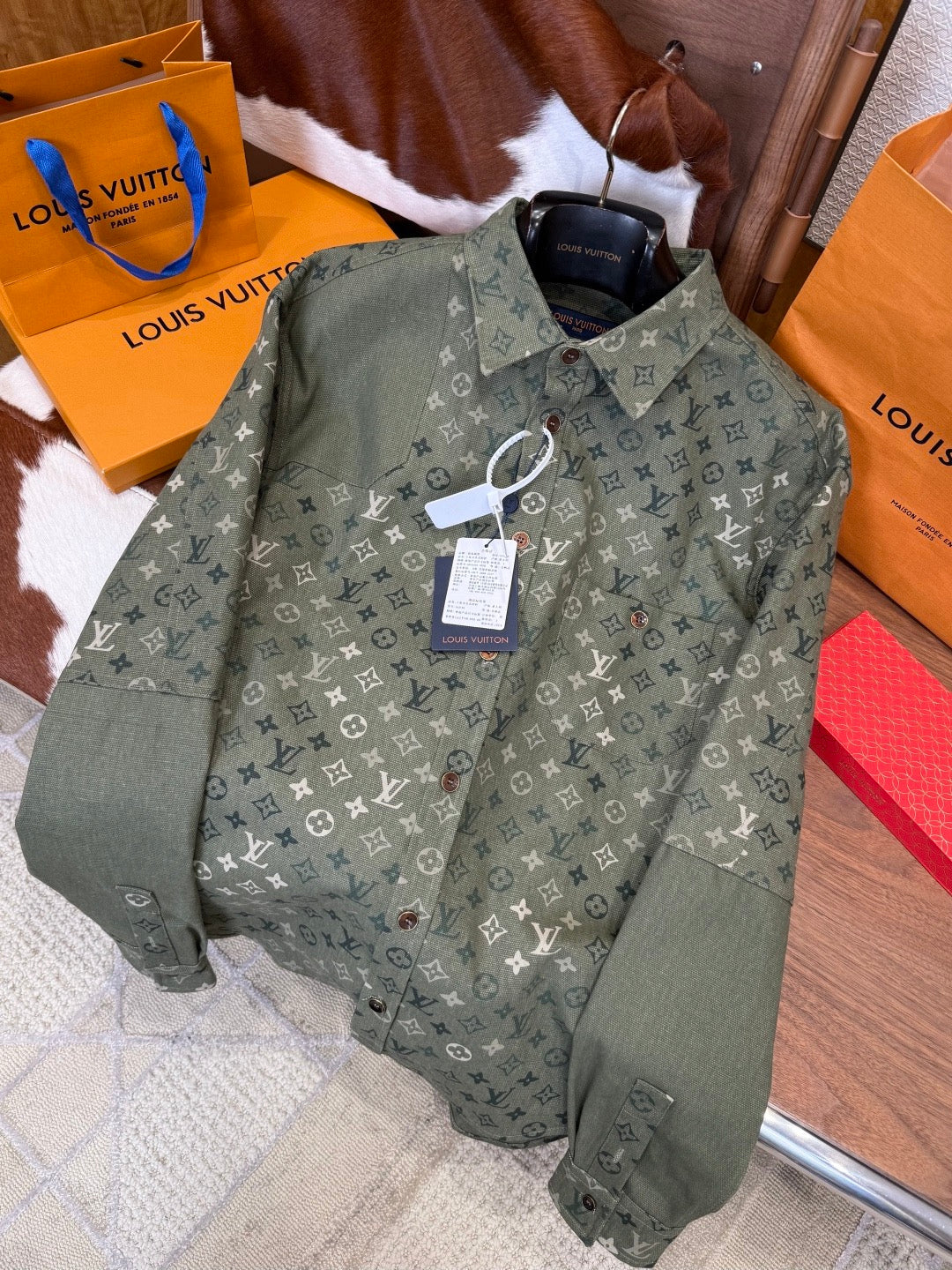 LOU DENIM SHIRT