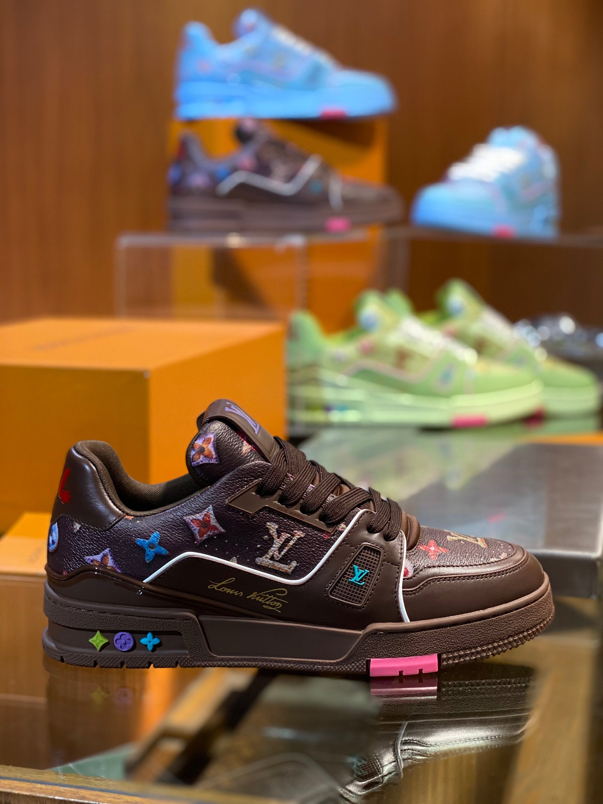 LOU SNEAKERS
