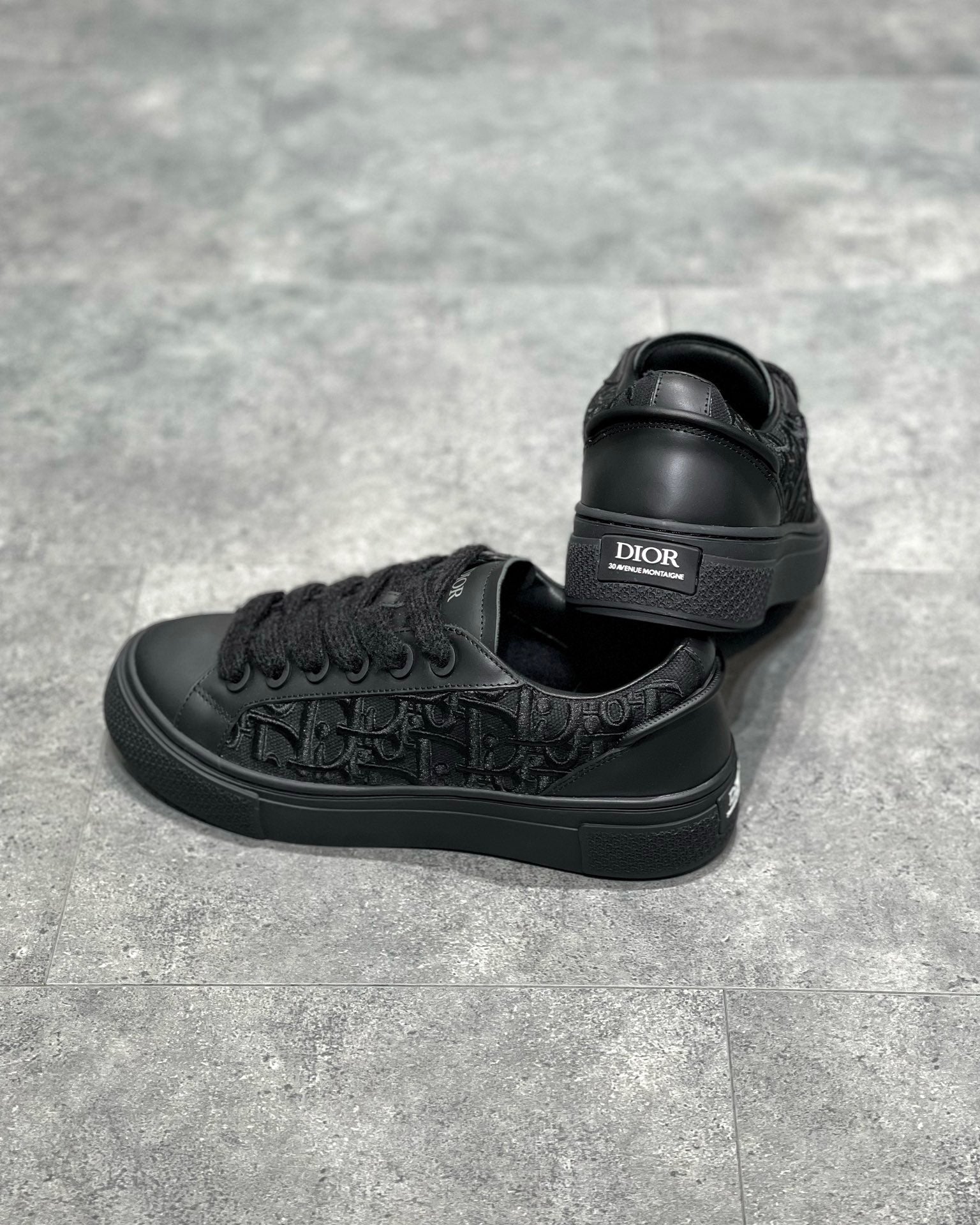 CD B33 SNEAKER