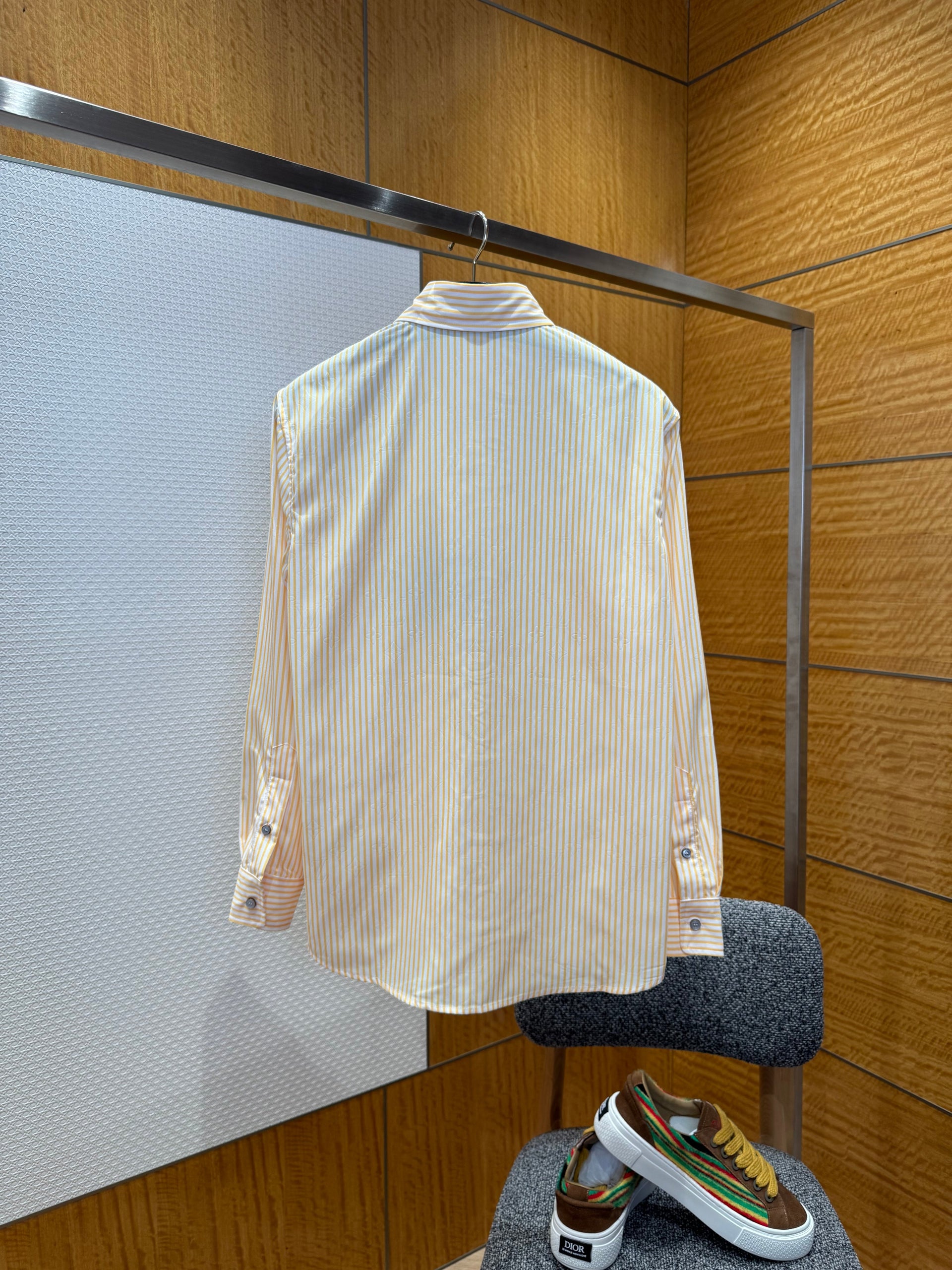 LOU SHIRT