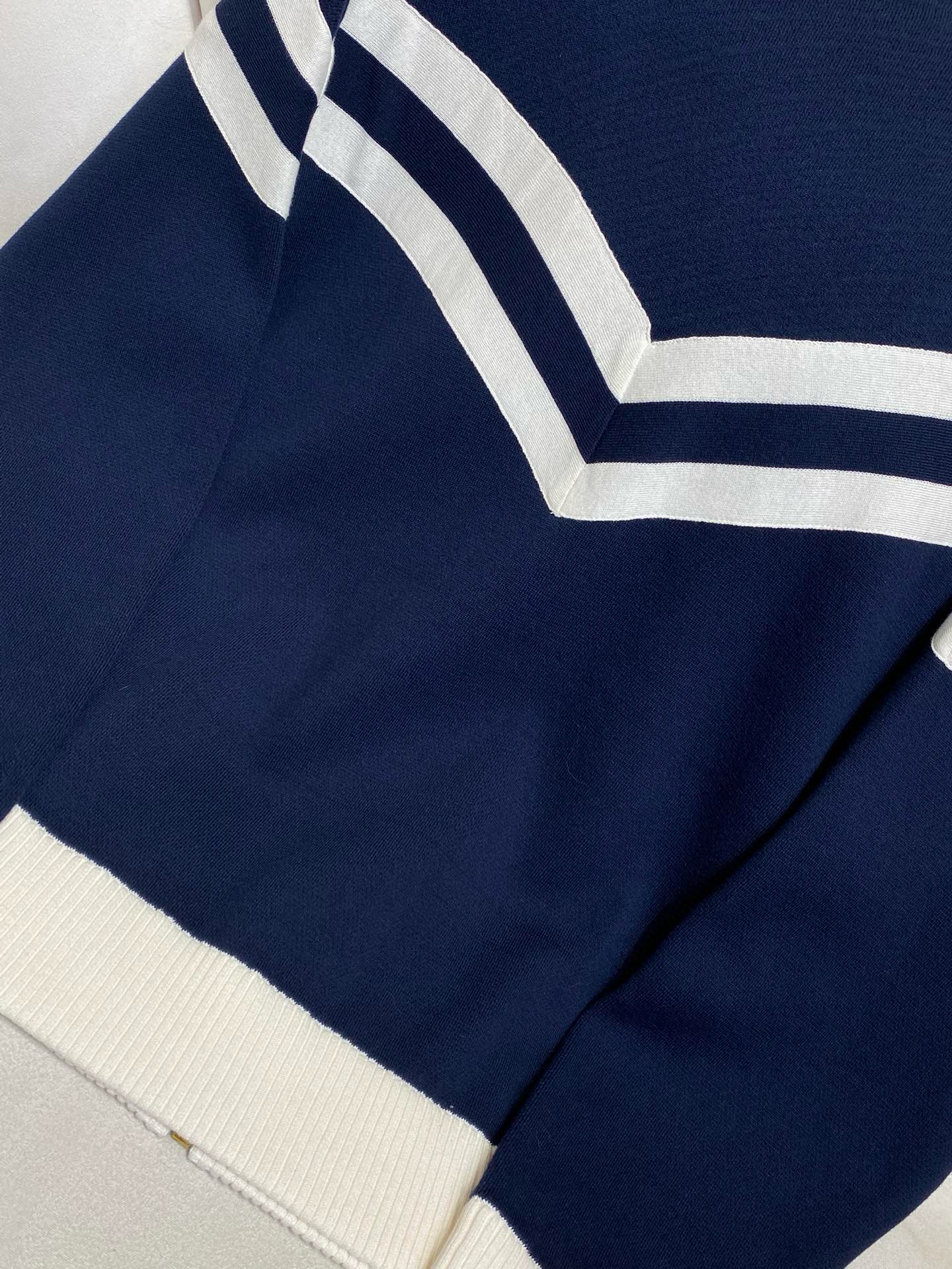 LOU ZIP JUMPER