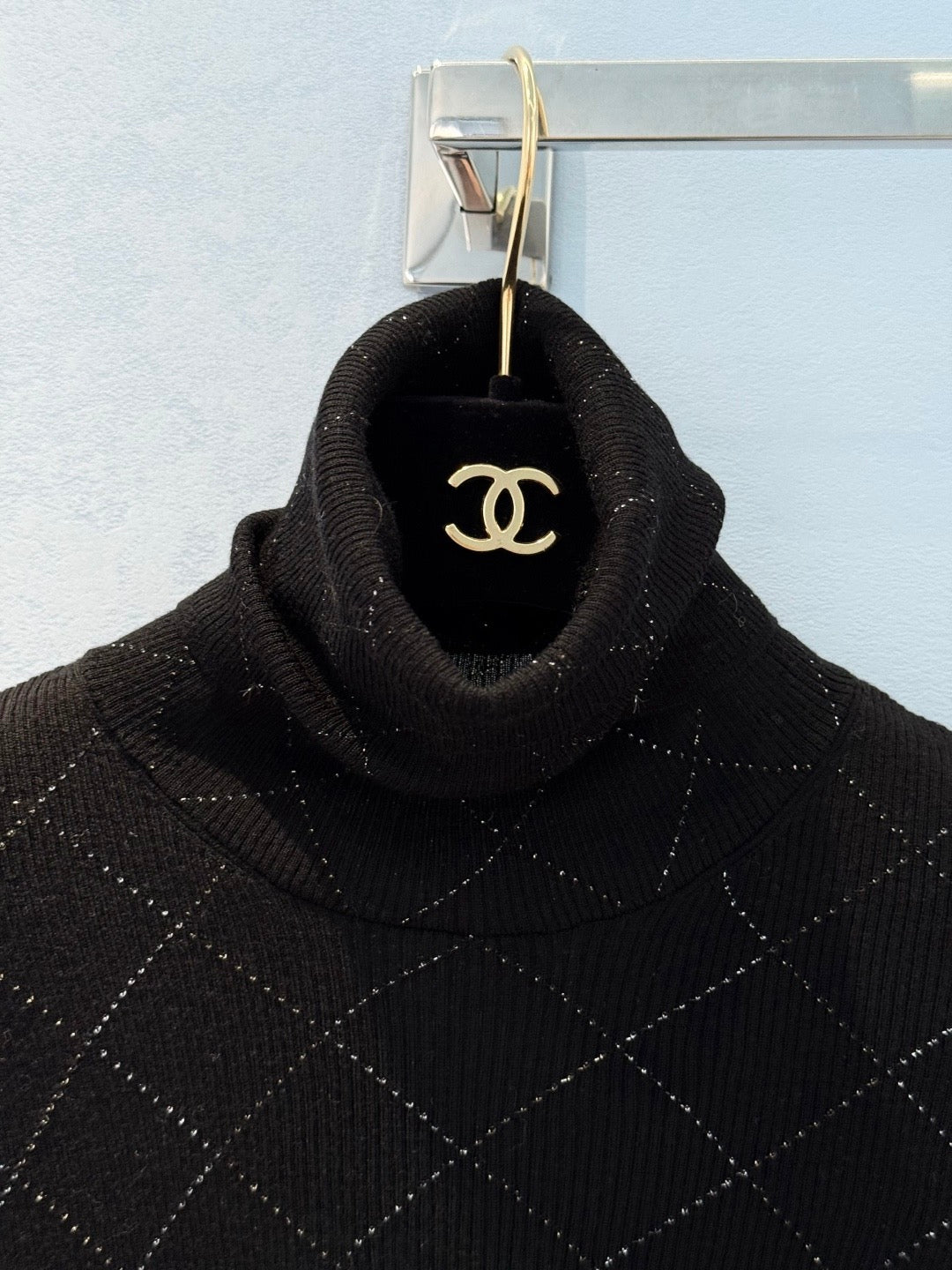 CC TURTLENECK