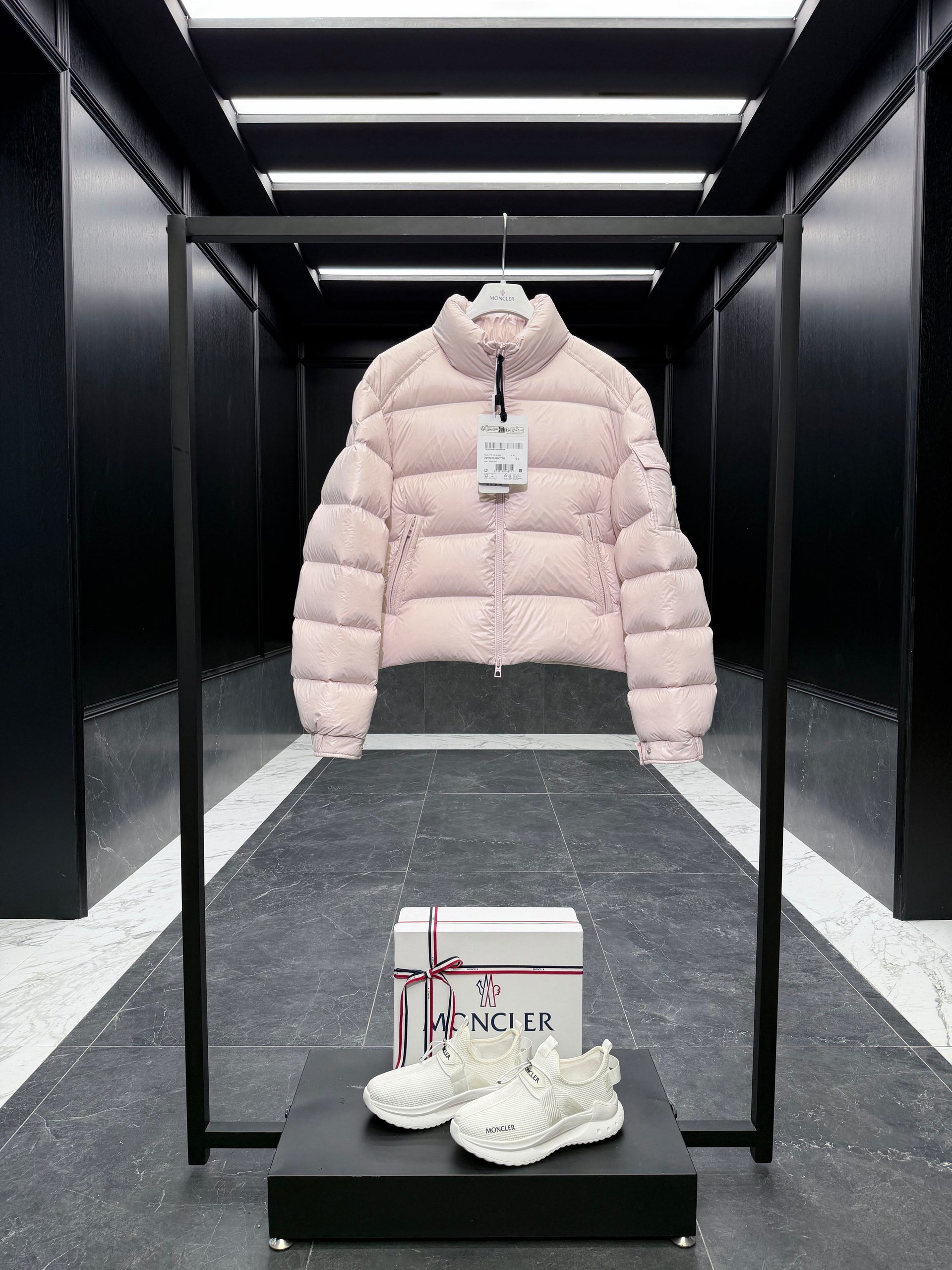 MONC PETRA JACKET