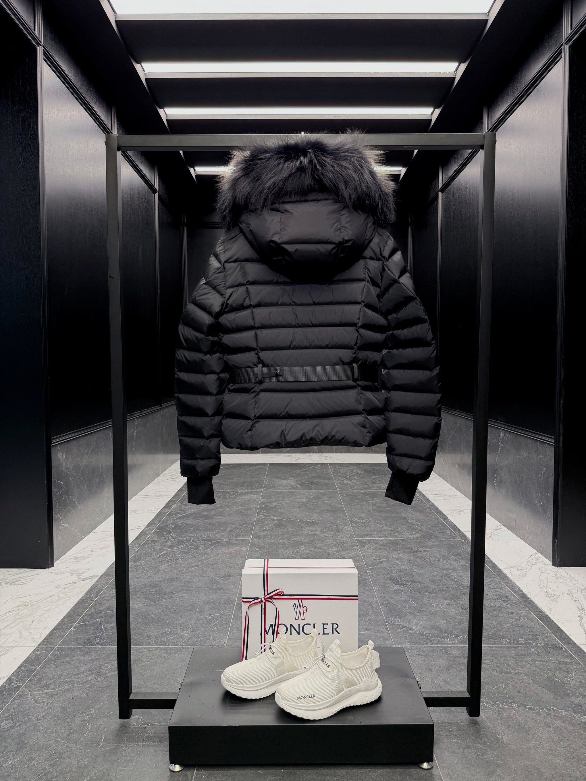 MONC BEVERLEY JACKET