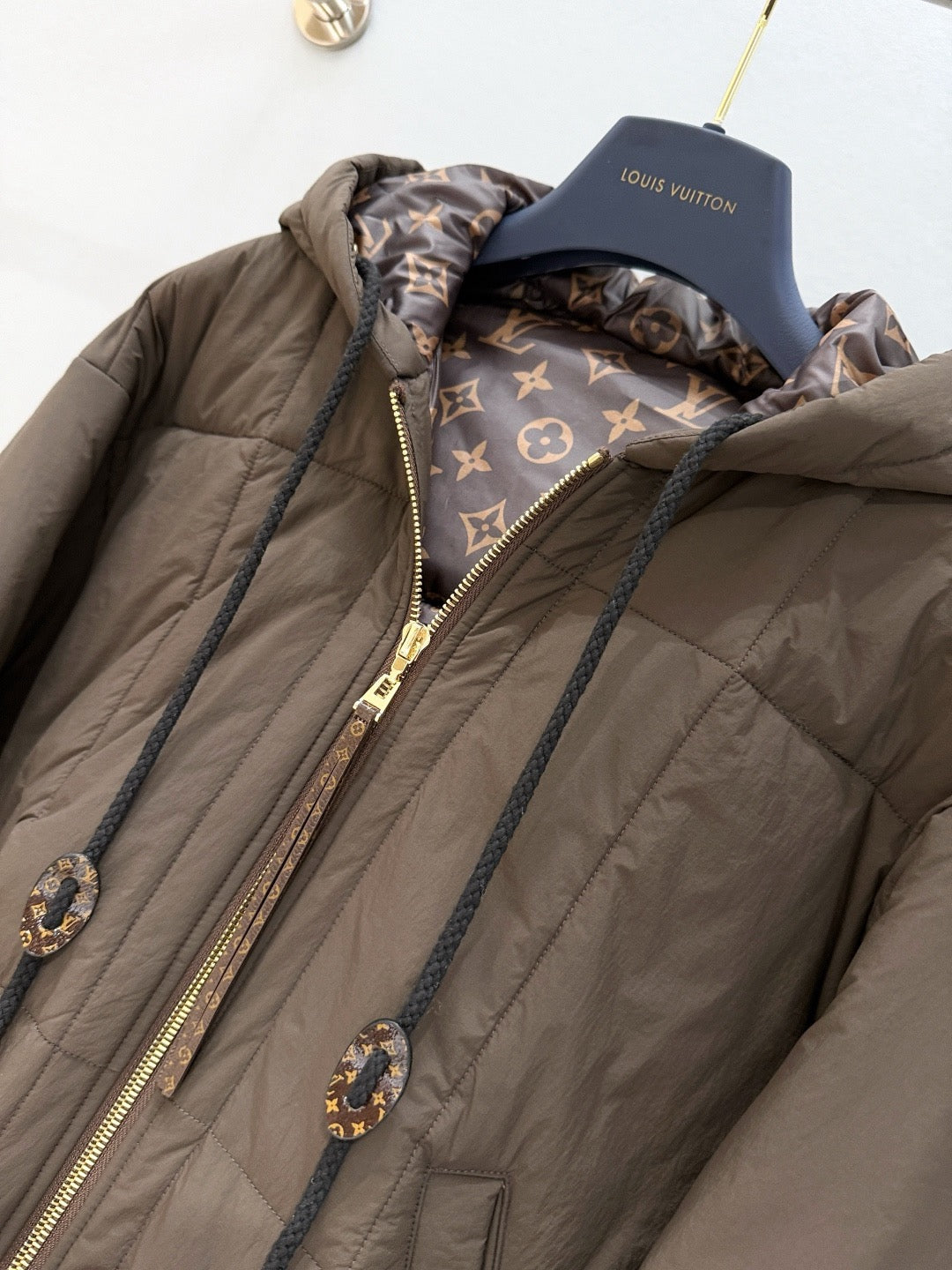LOU JACKET