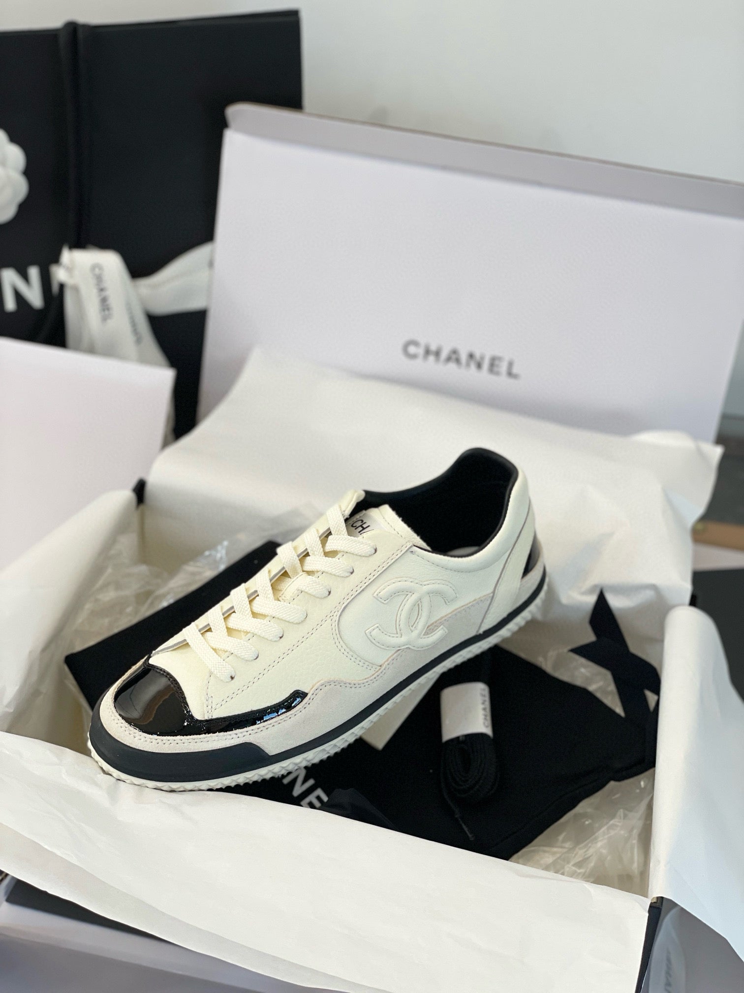 CC SNEAKER
