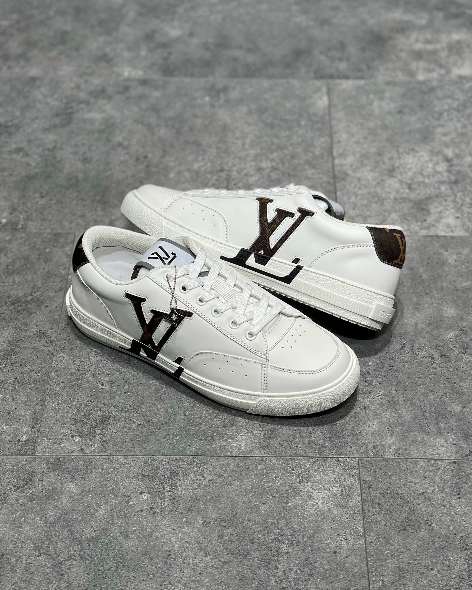 LOU TRAINERS