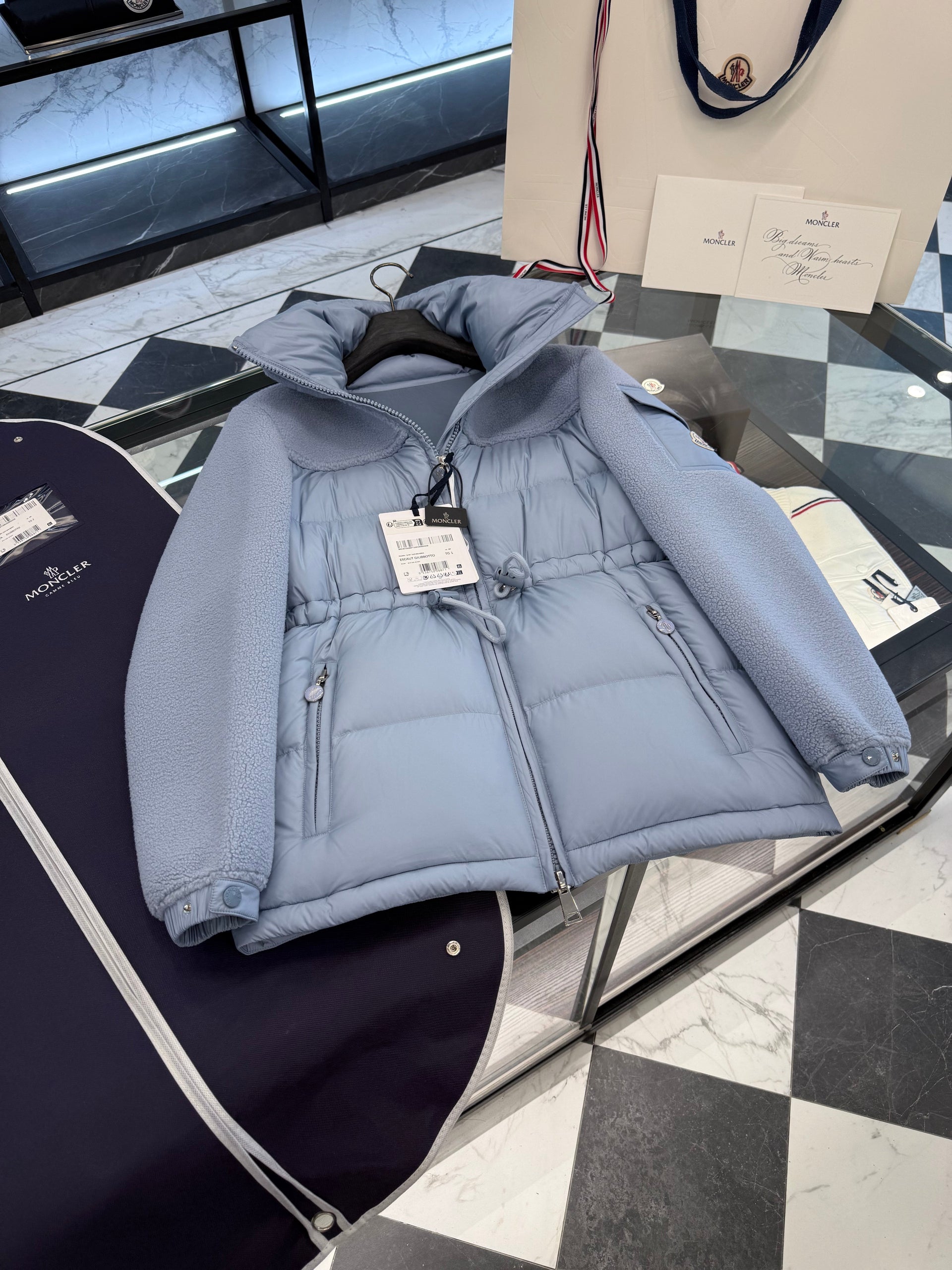 MONC ESCAUT JACKET