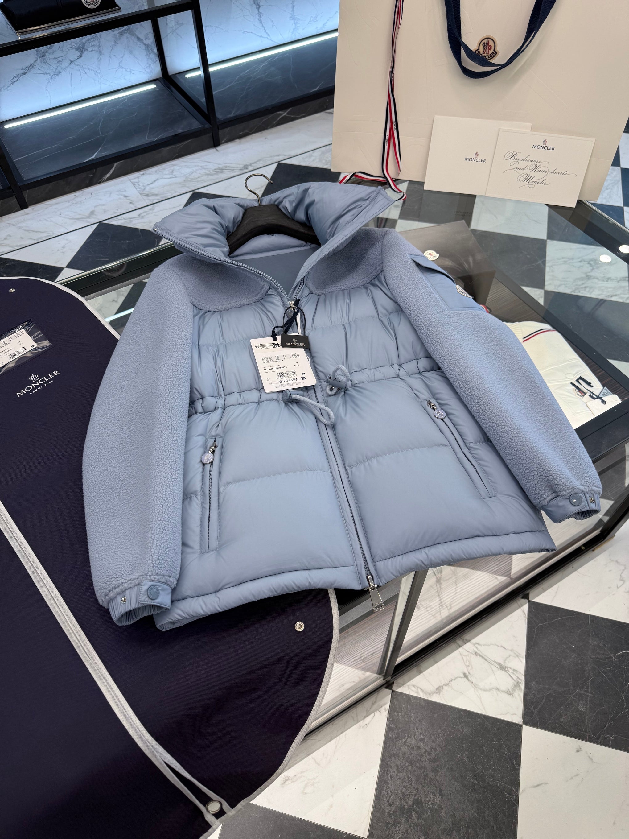 MONC ESCAUT JACKET