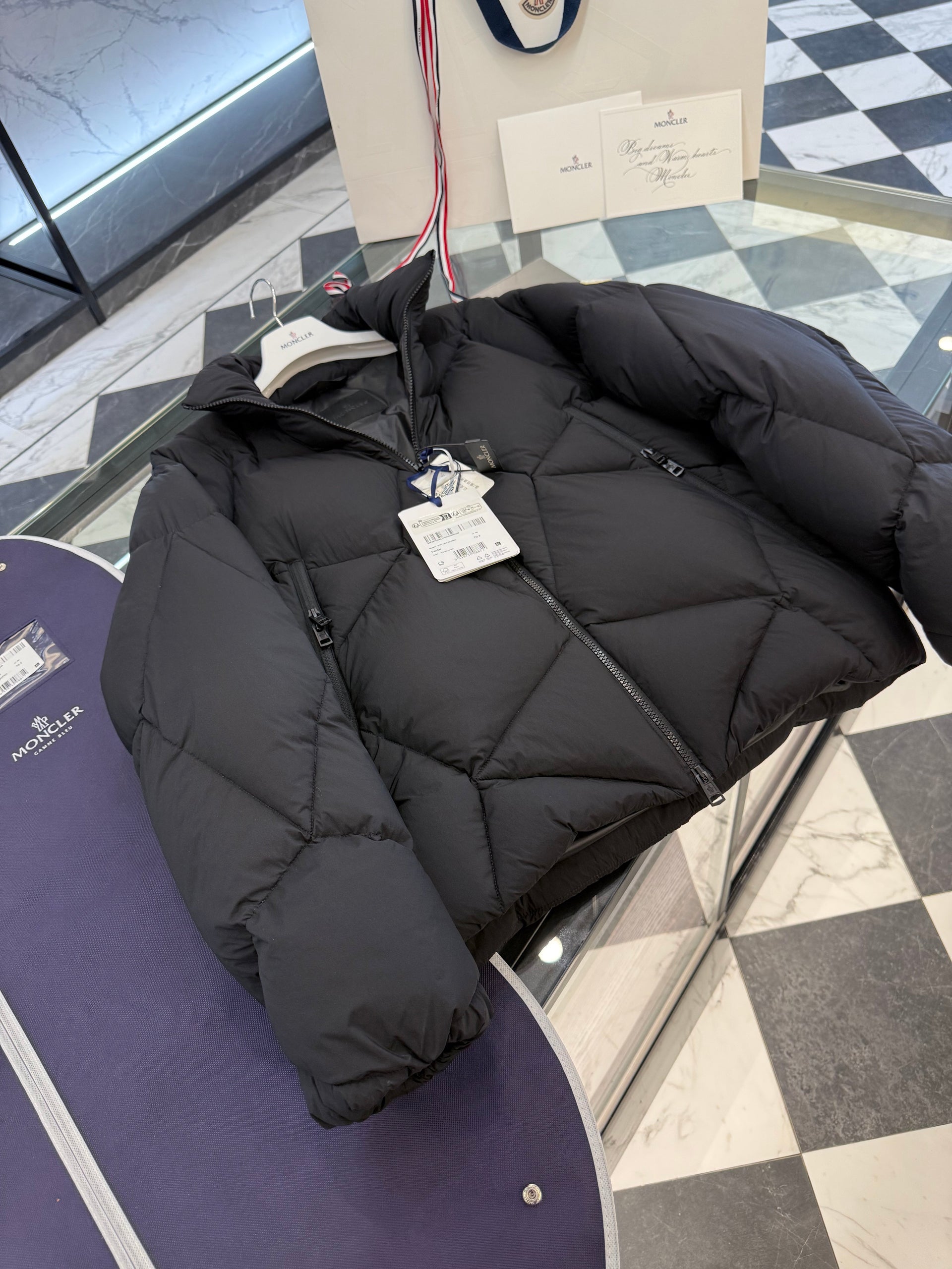MONC VARDAR JACKET