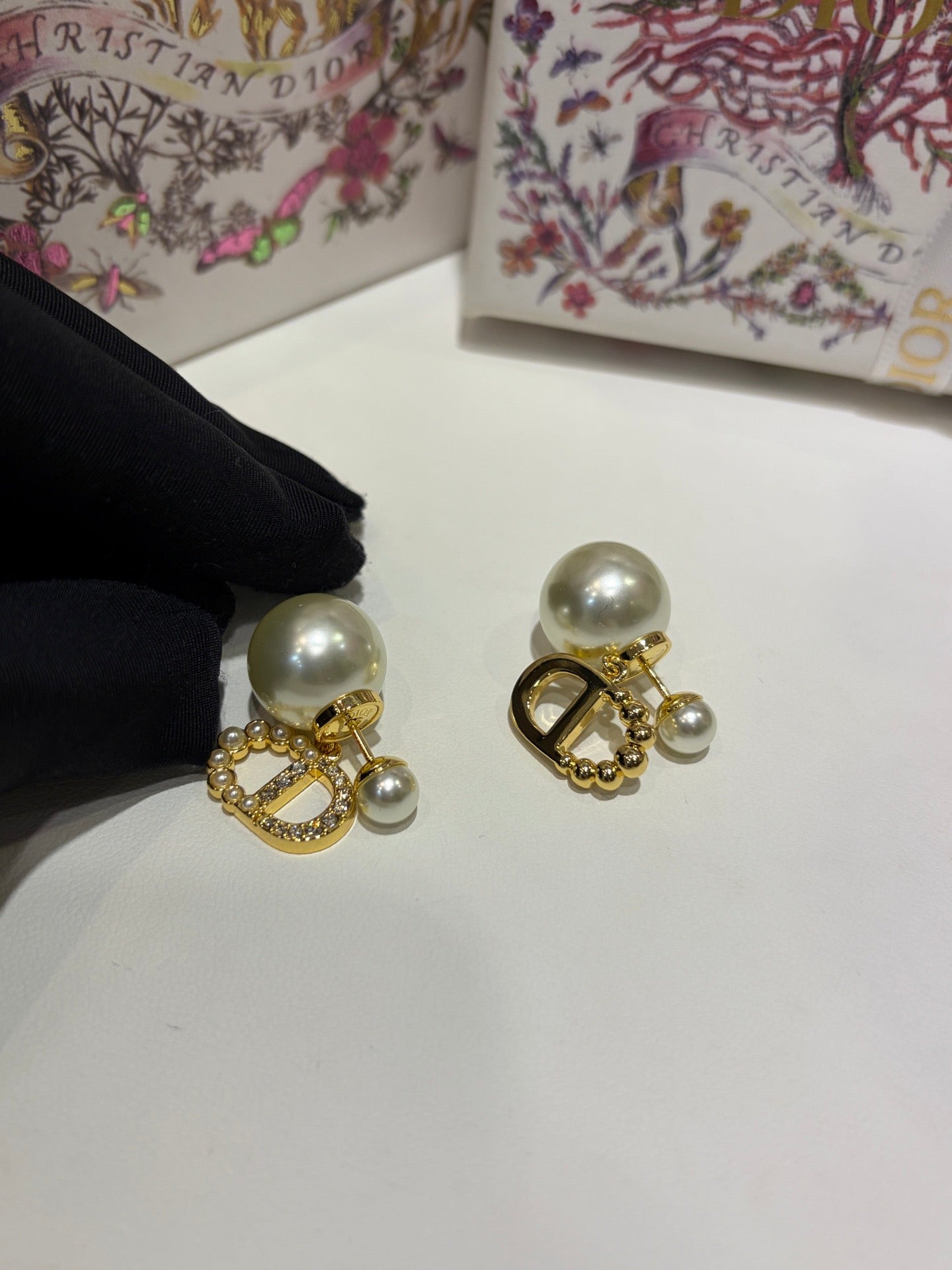 CD EARRINGS