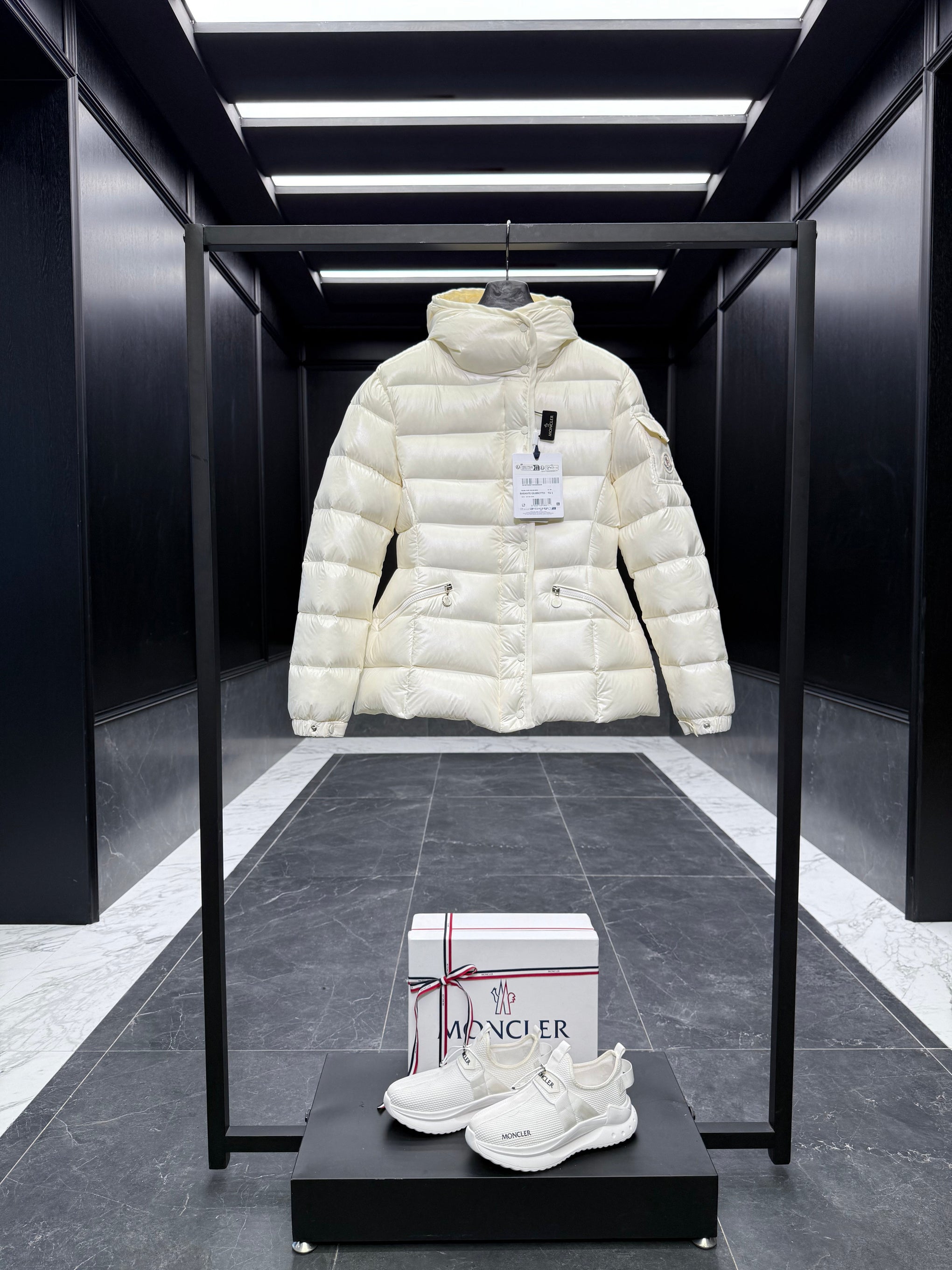 MONC BARANTE JACKET