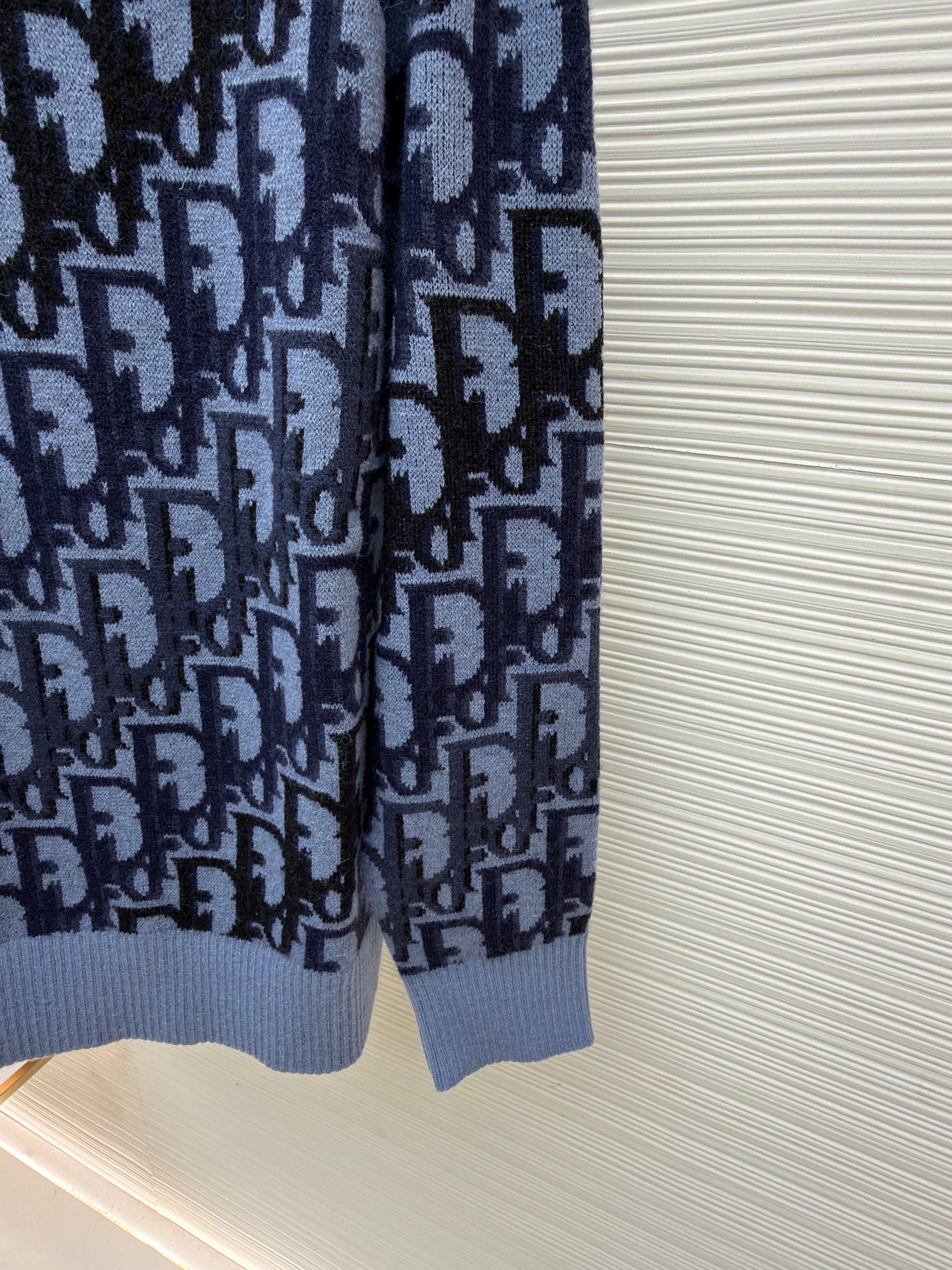 CD JUMPER