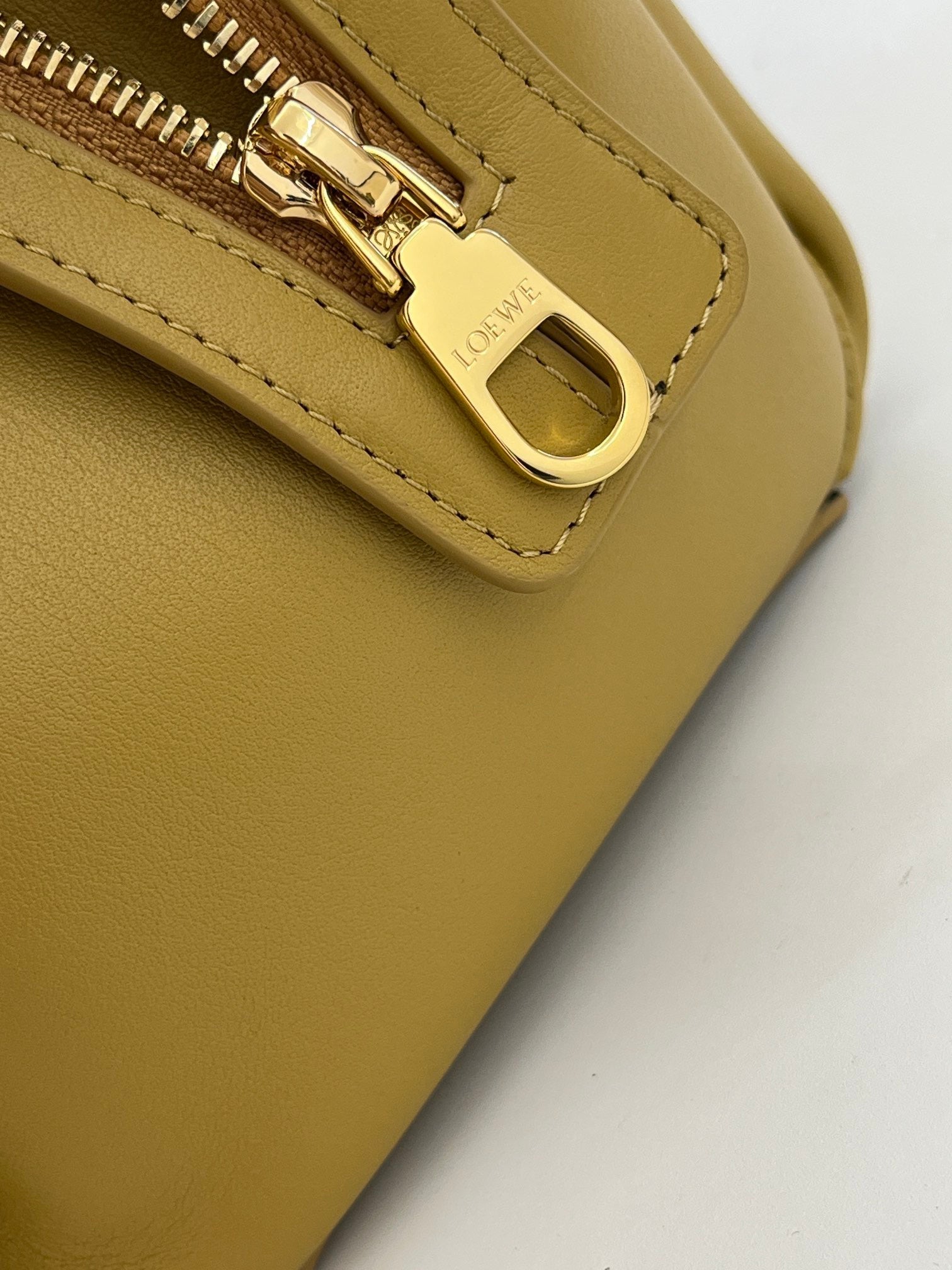 LOEW MEDIUM MADRID BAG