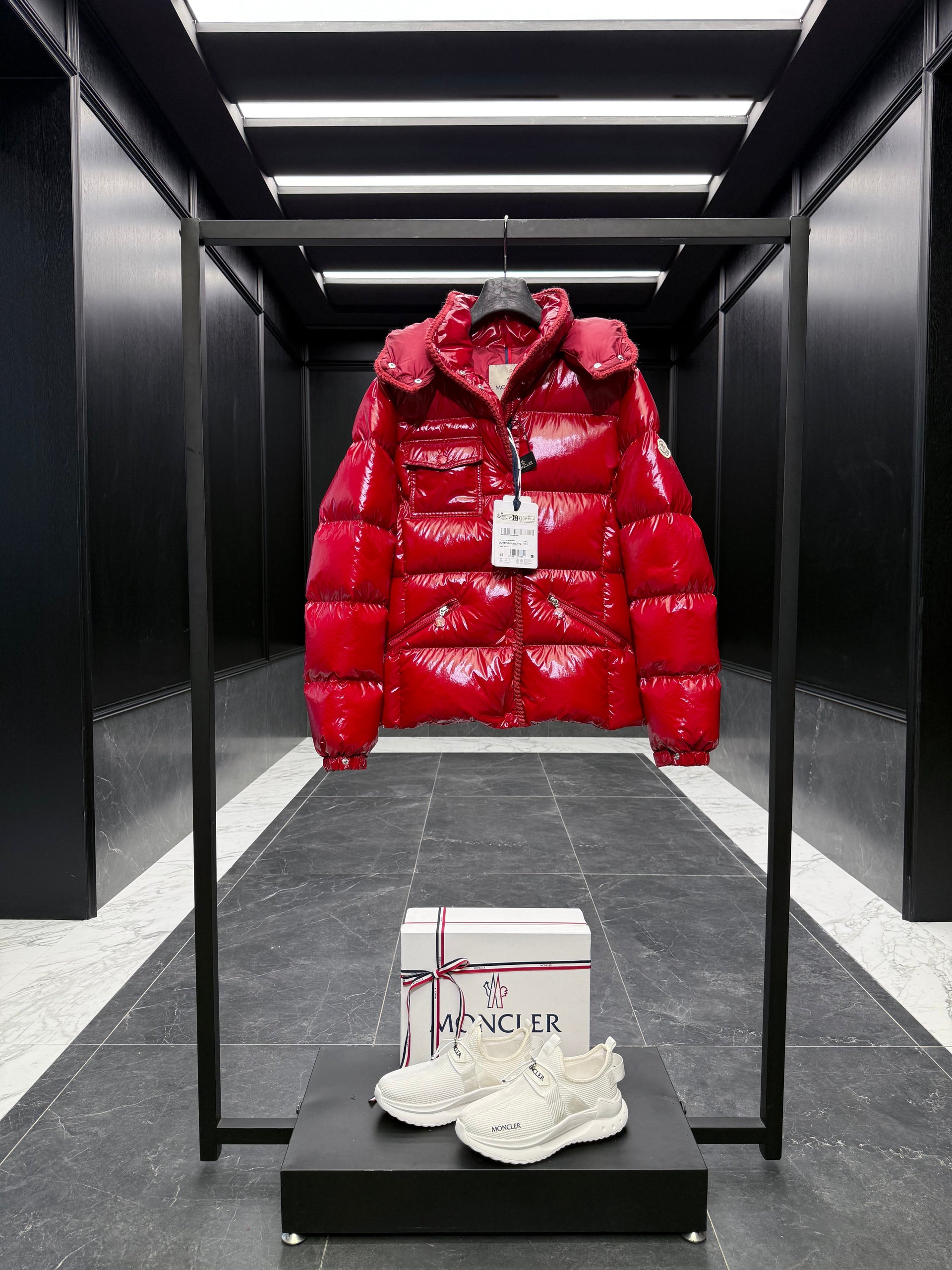 MONC GLAREINS JACKET