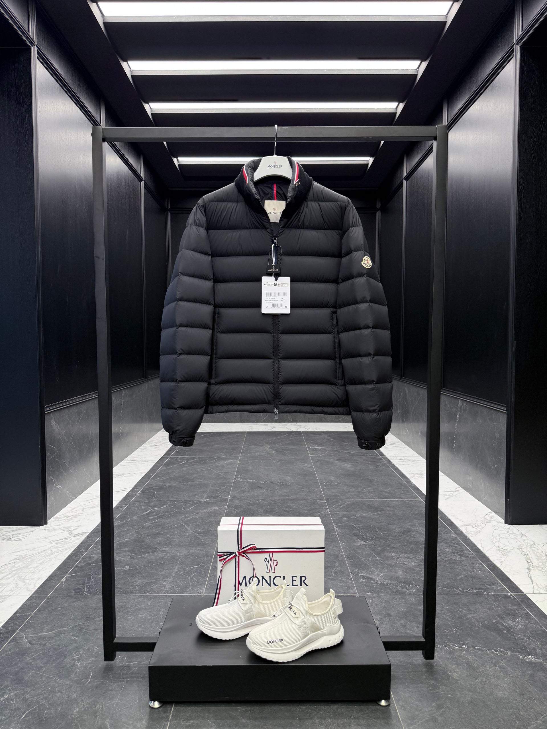 MONC BRENDANN JACKET