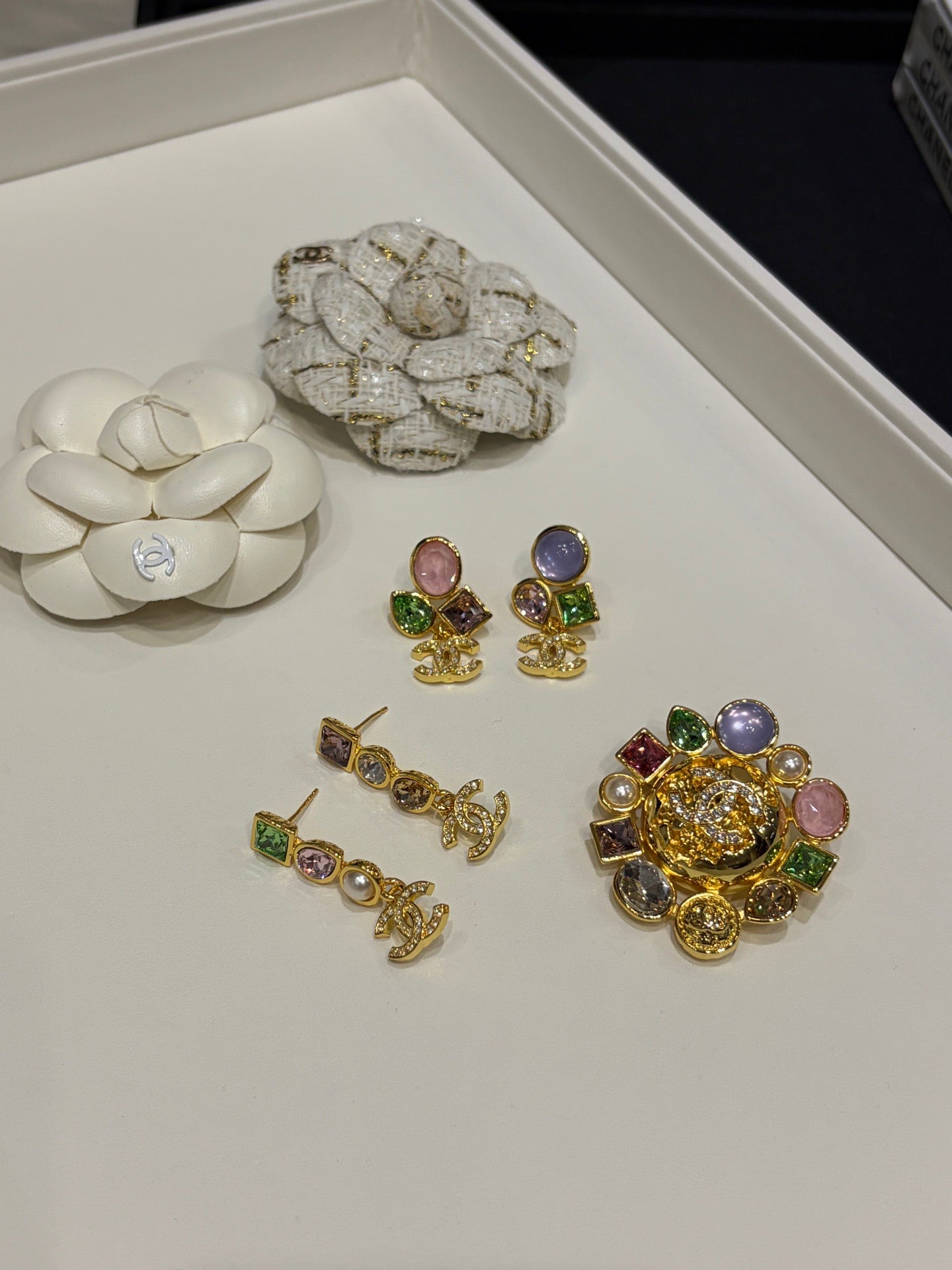 CC BROOCHE