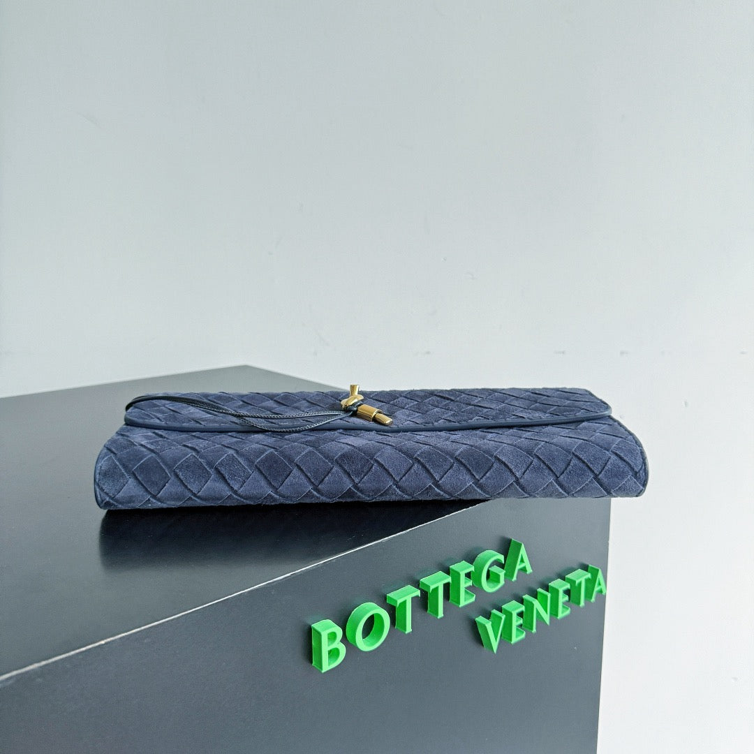 BV ANDIAMO CLUTCH