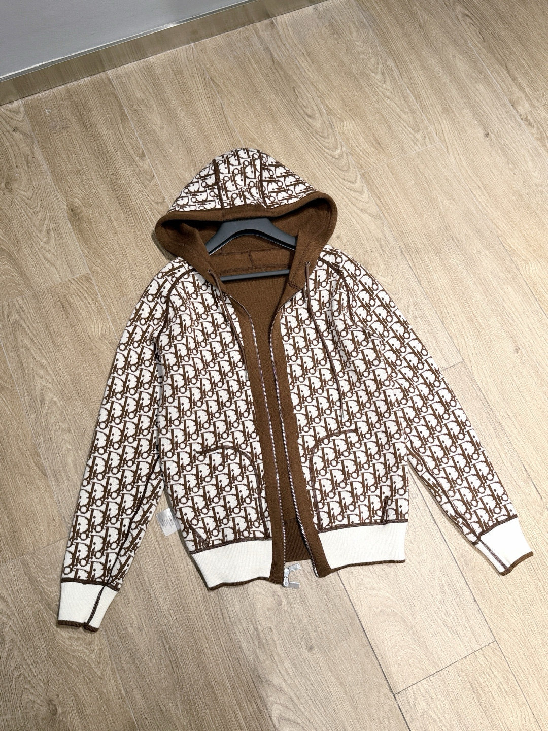 CD ZIP HOODIE