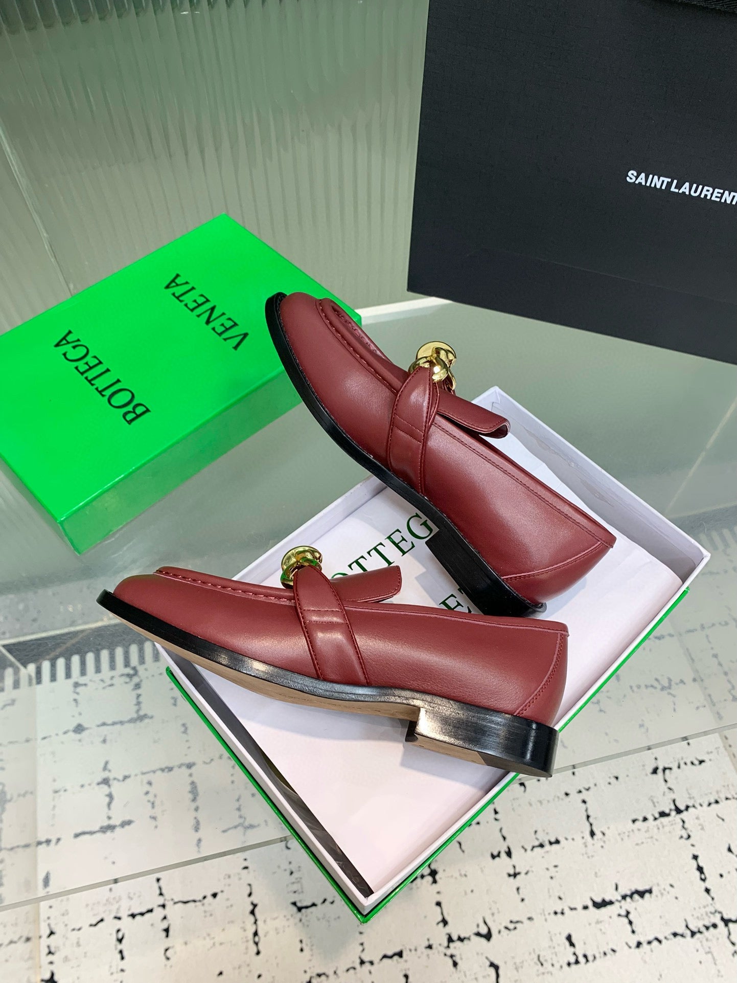 BOTT LOAFERS