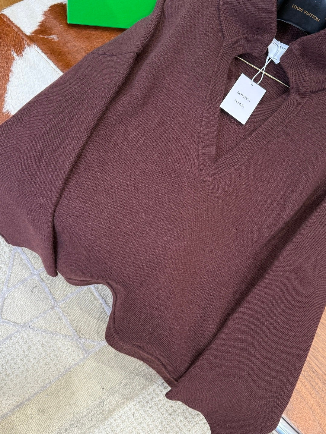 BOTT V JUMPER