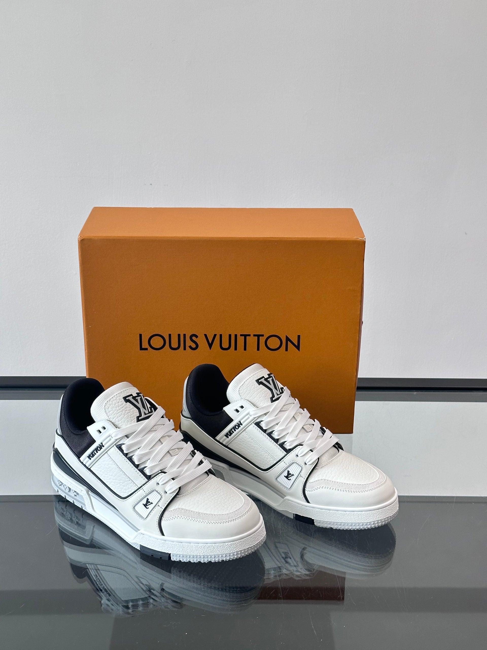 LOU TRAINERS