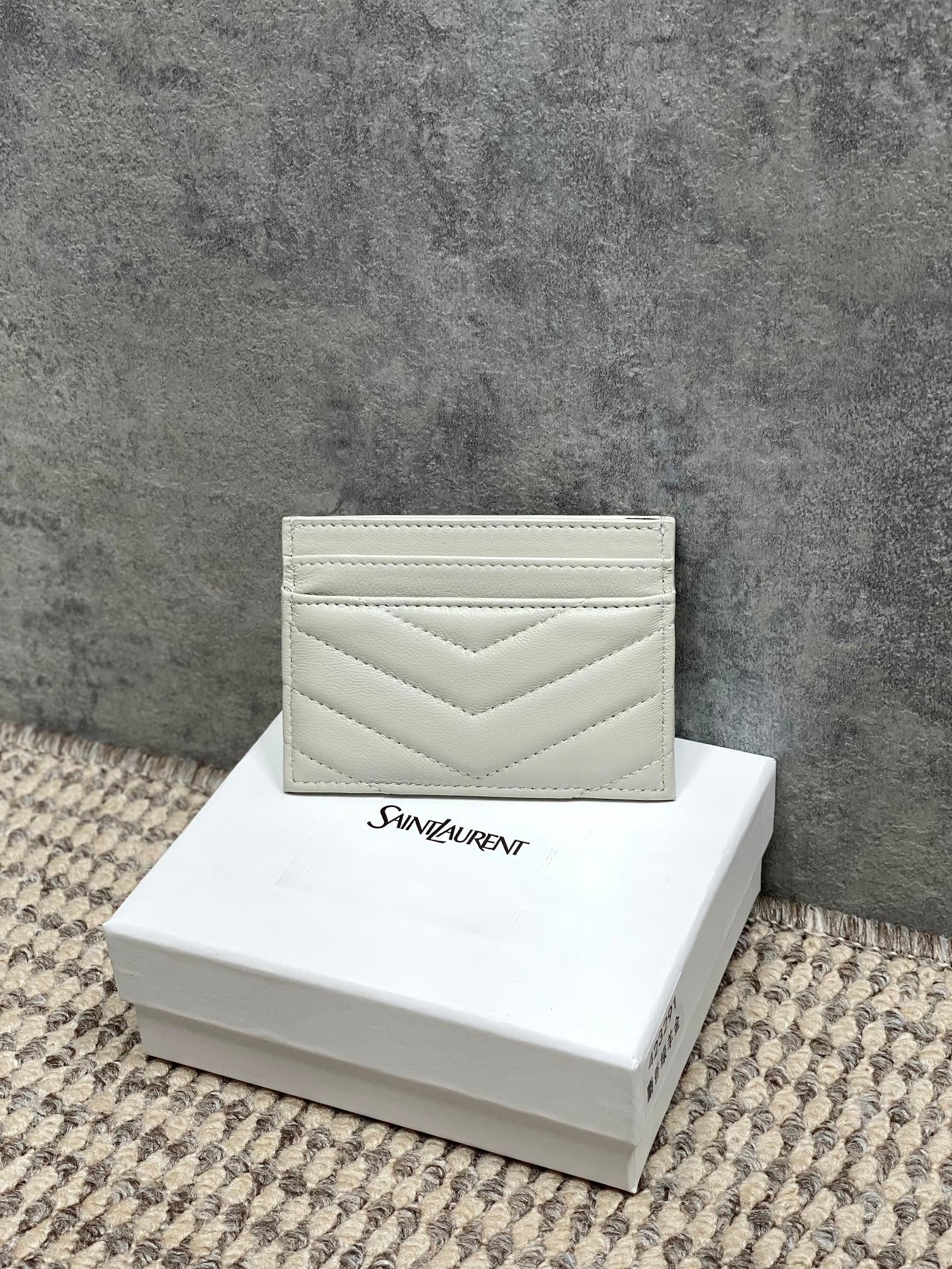 SL CARD HOLDER