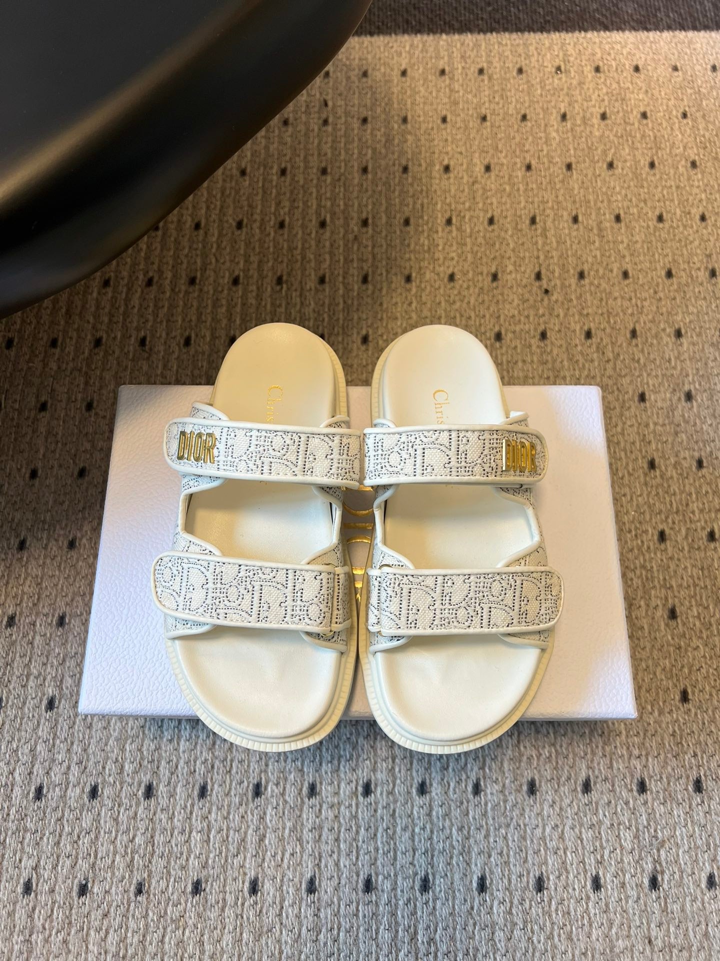 CD DIORACT SANDALS