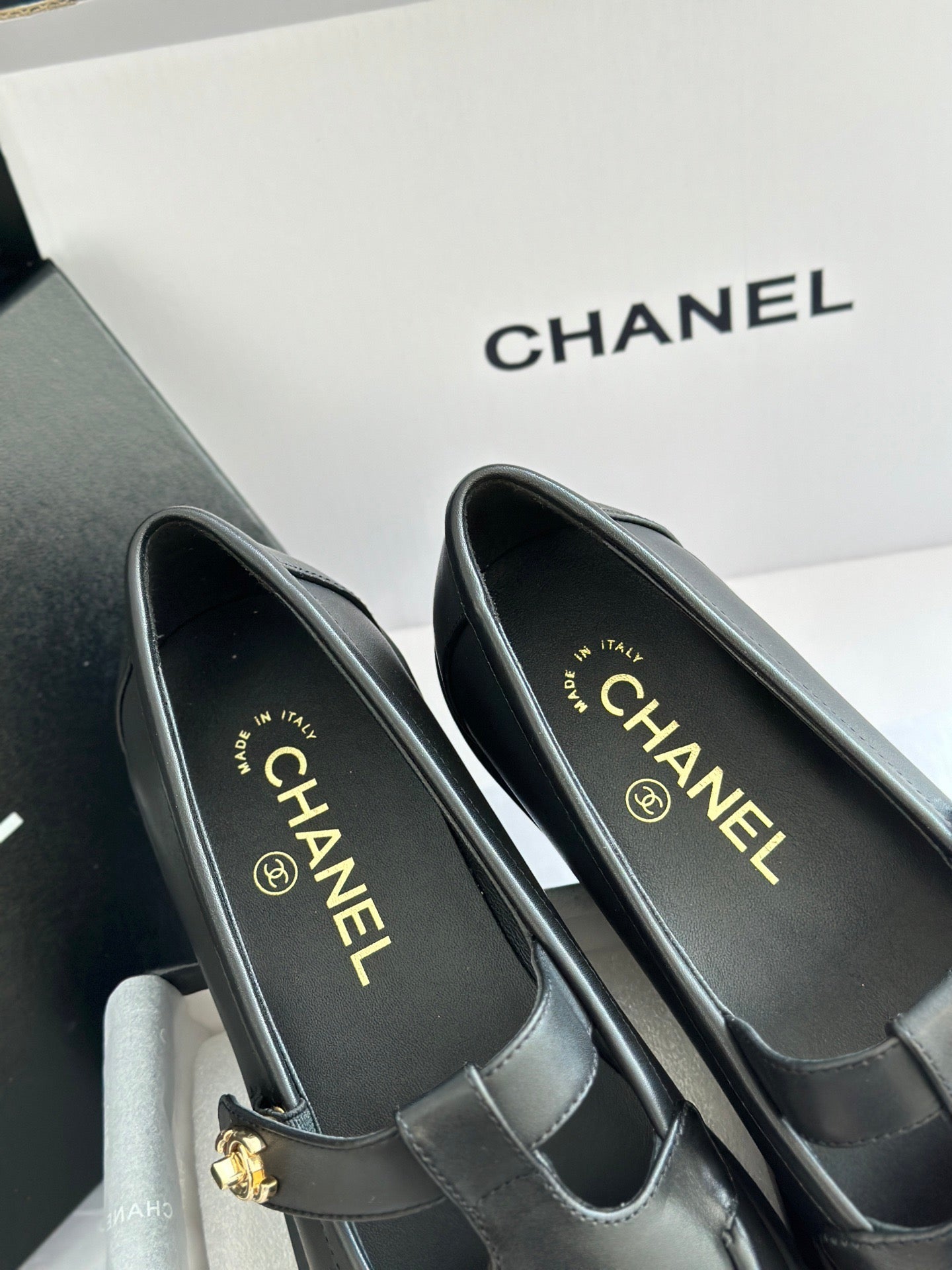 CC LOAFERS