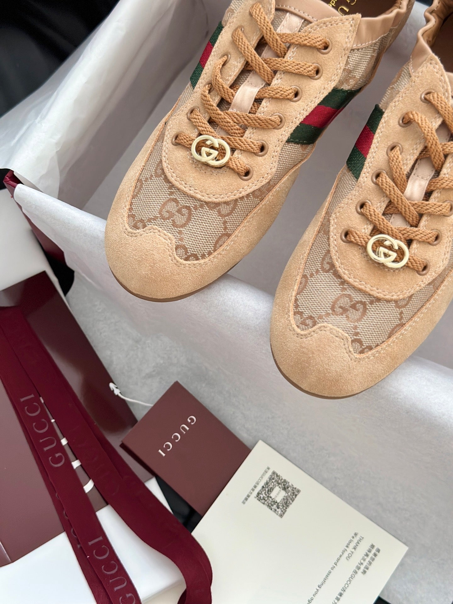 GG SHIFT SNEAKERS