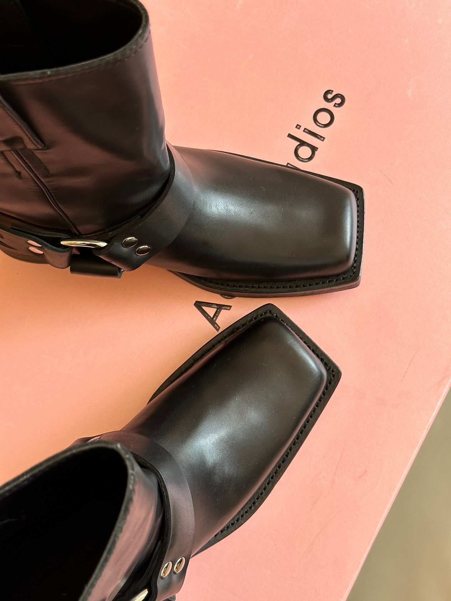 ACNE BOOTS