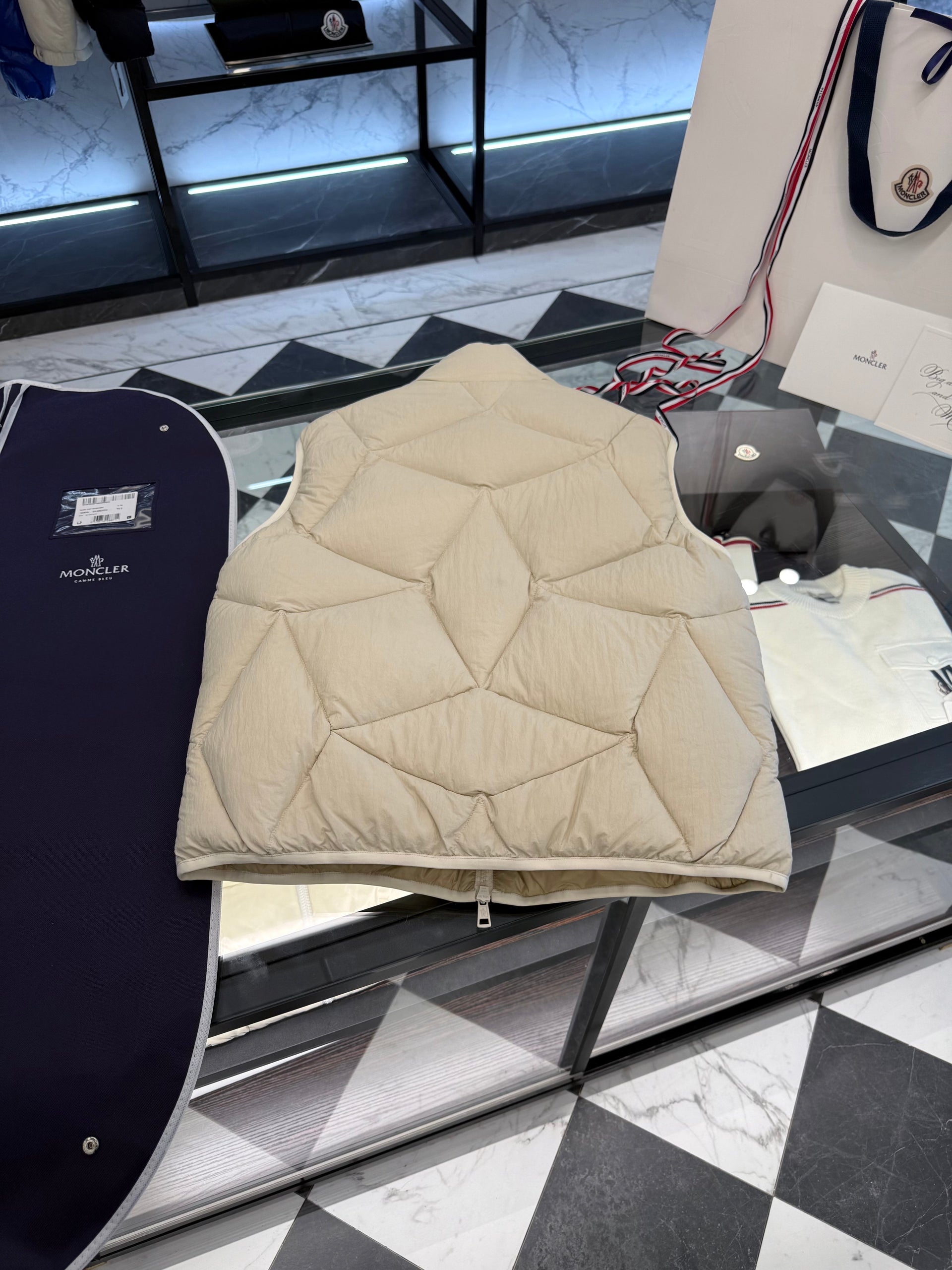 MONC VENDAVEL VEST
