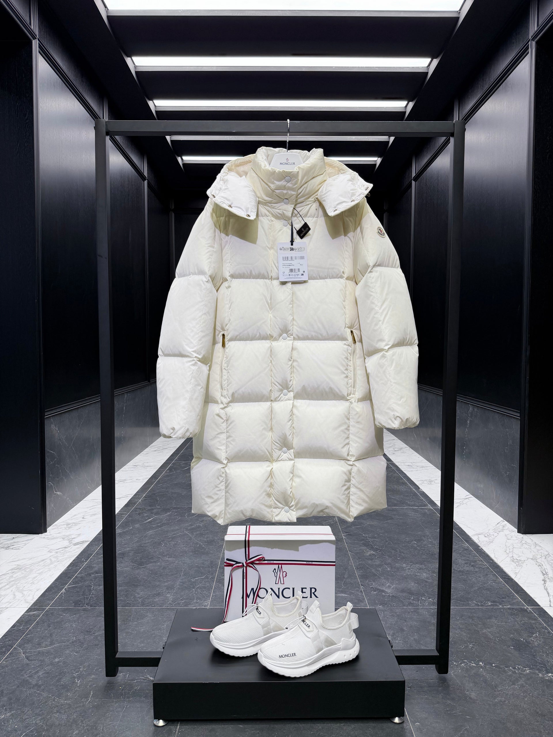MONC LITTE COAT