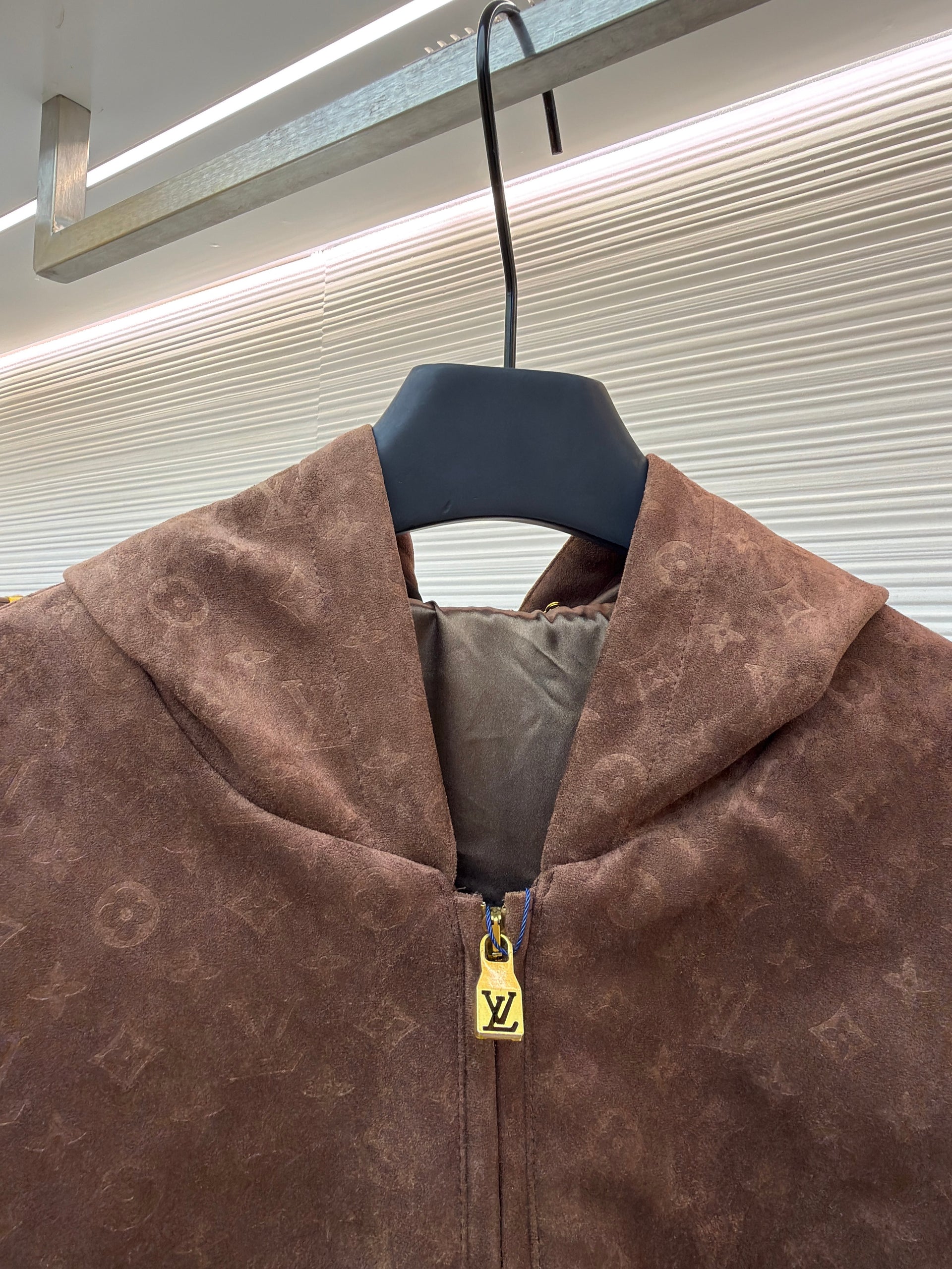 LOU JACKET
