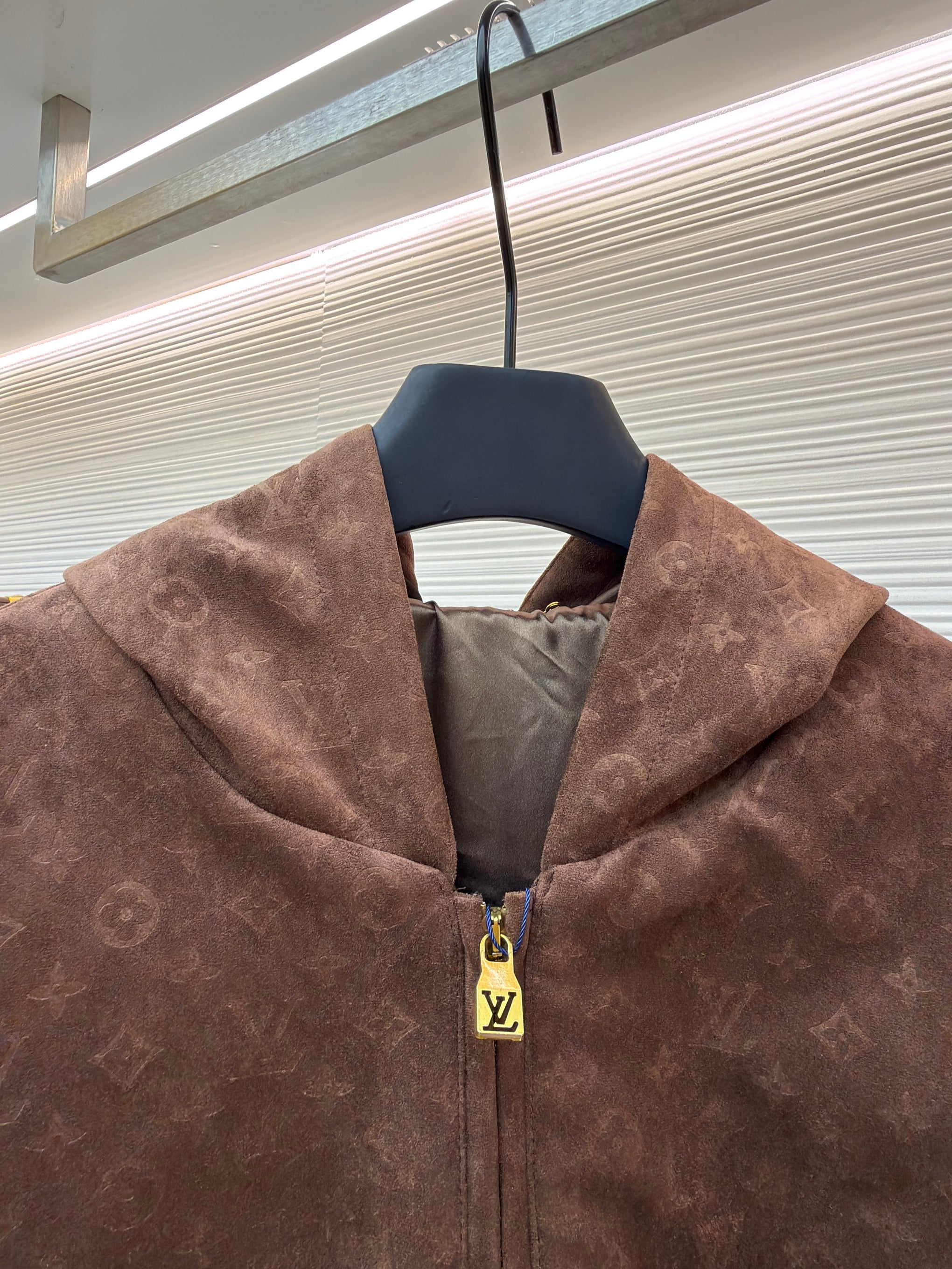 LOU JACKET