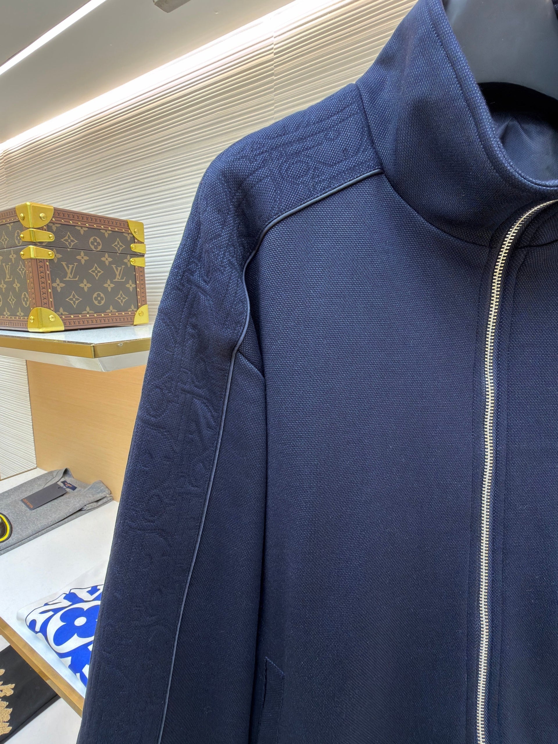 CD BOMBER SWEATSHIRT
