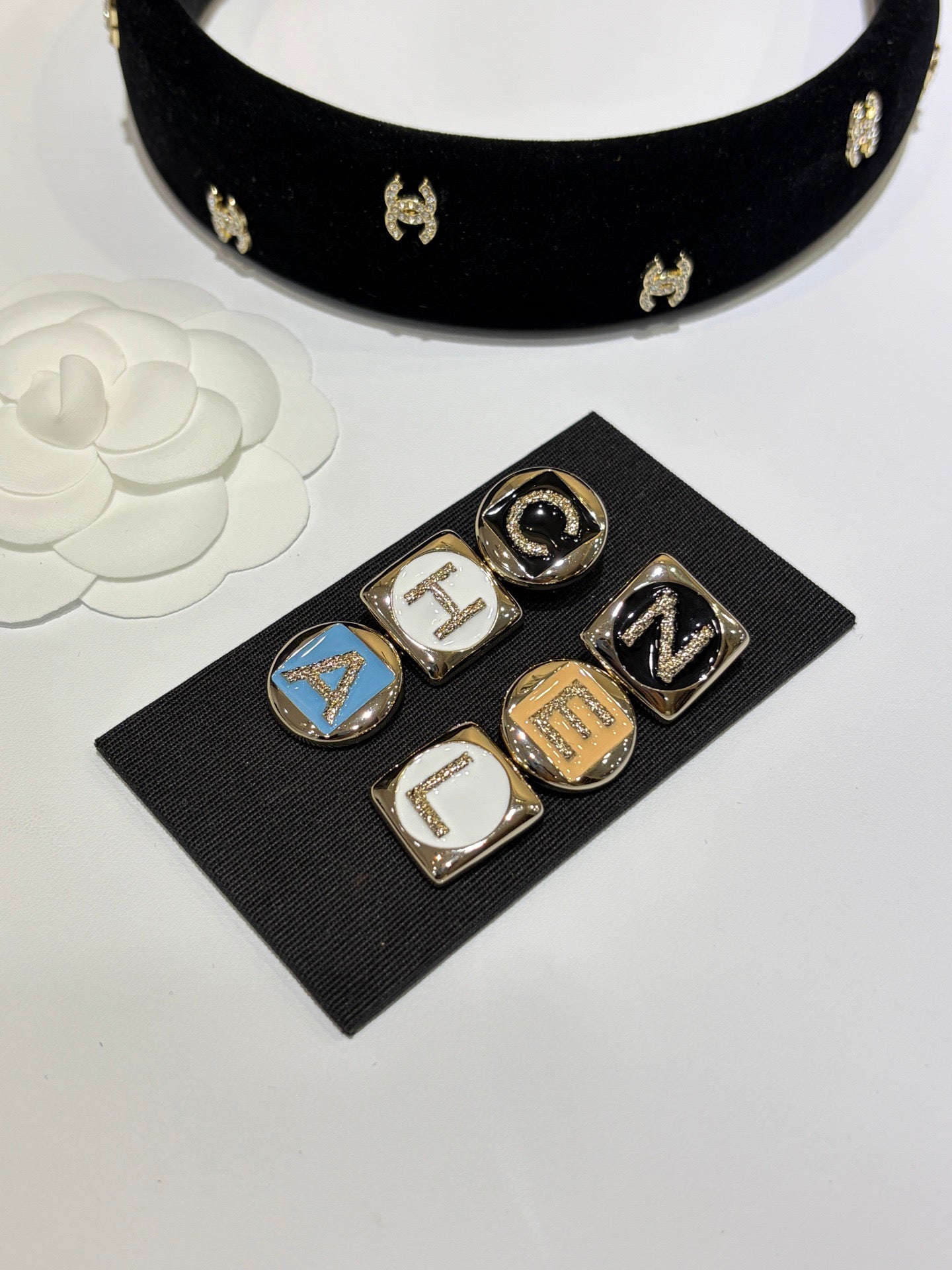 CC EARRINGS