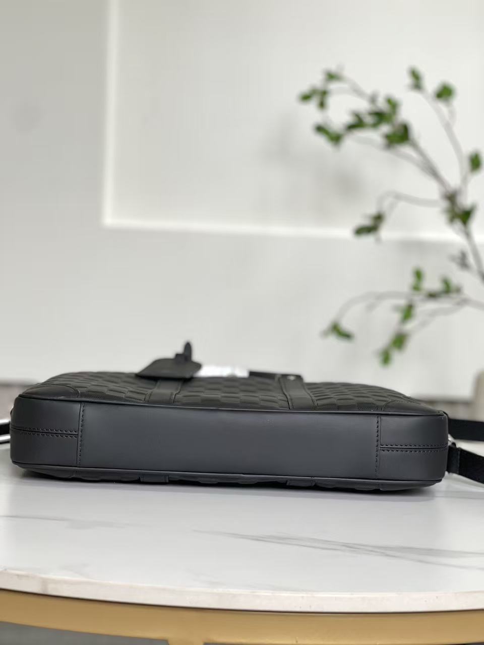 LOU PORTE-DOCUMENTS VOYAGE PM BAG