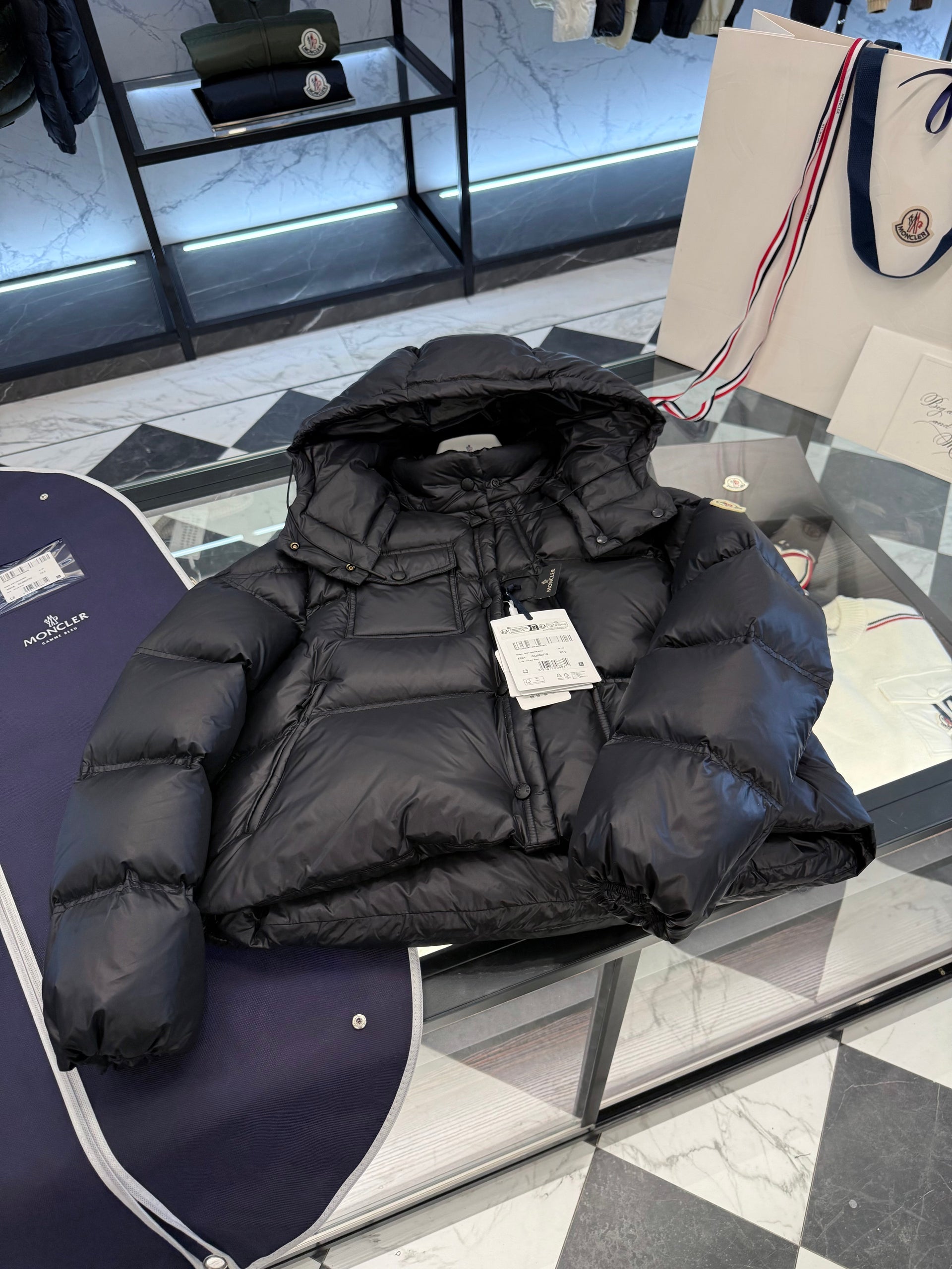 MONC EREA JACKET